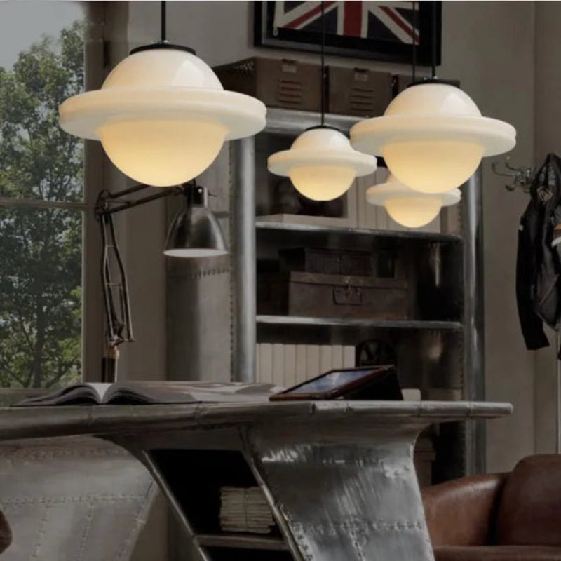 Rouv Pendant Light