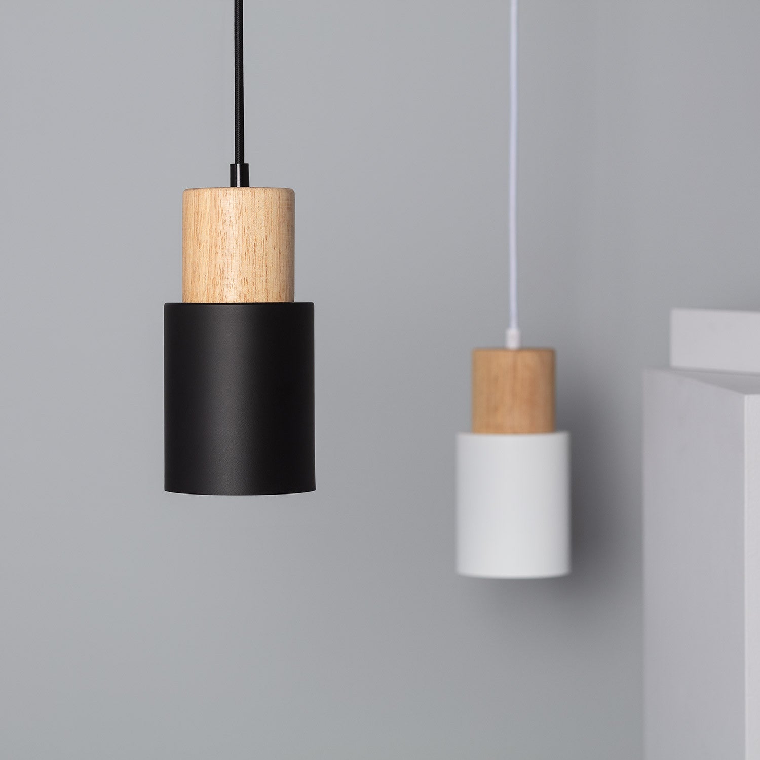Kelmos Cylindrical Pendant Light