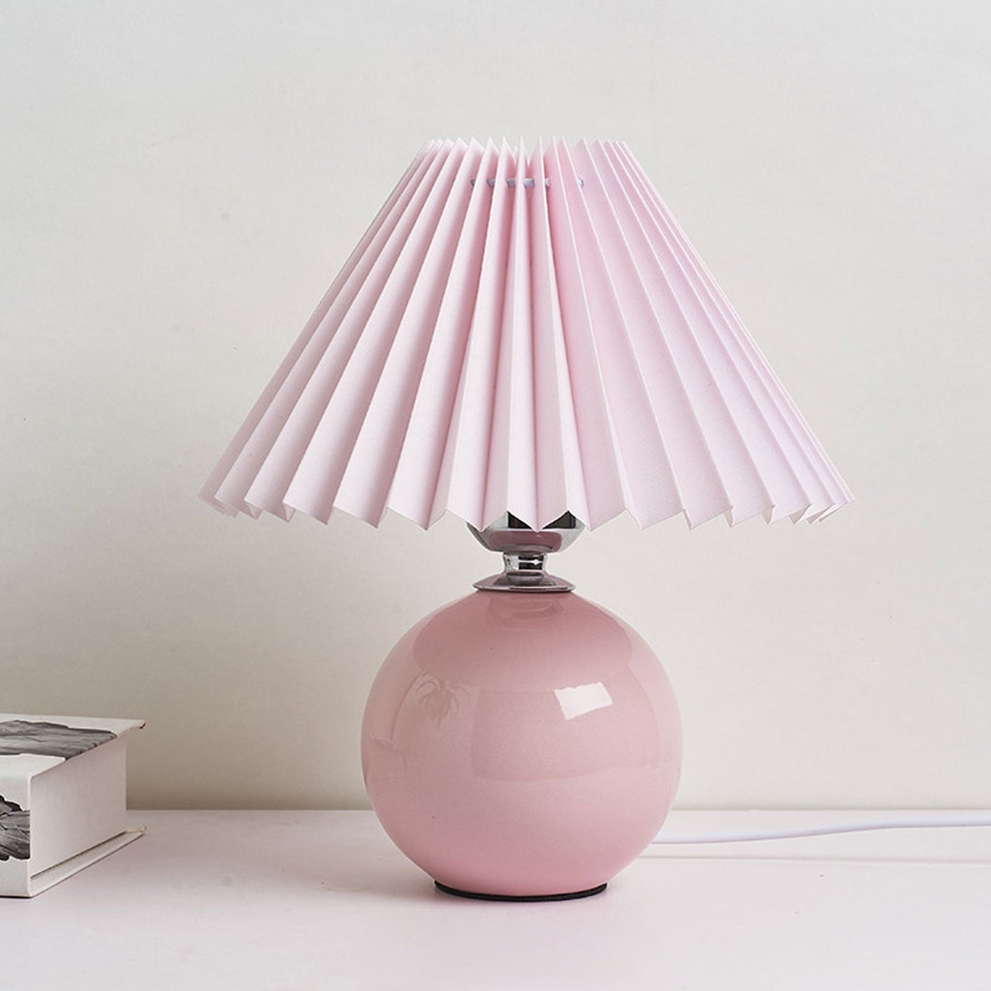 Arsellea Vintage Table Lamp