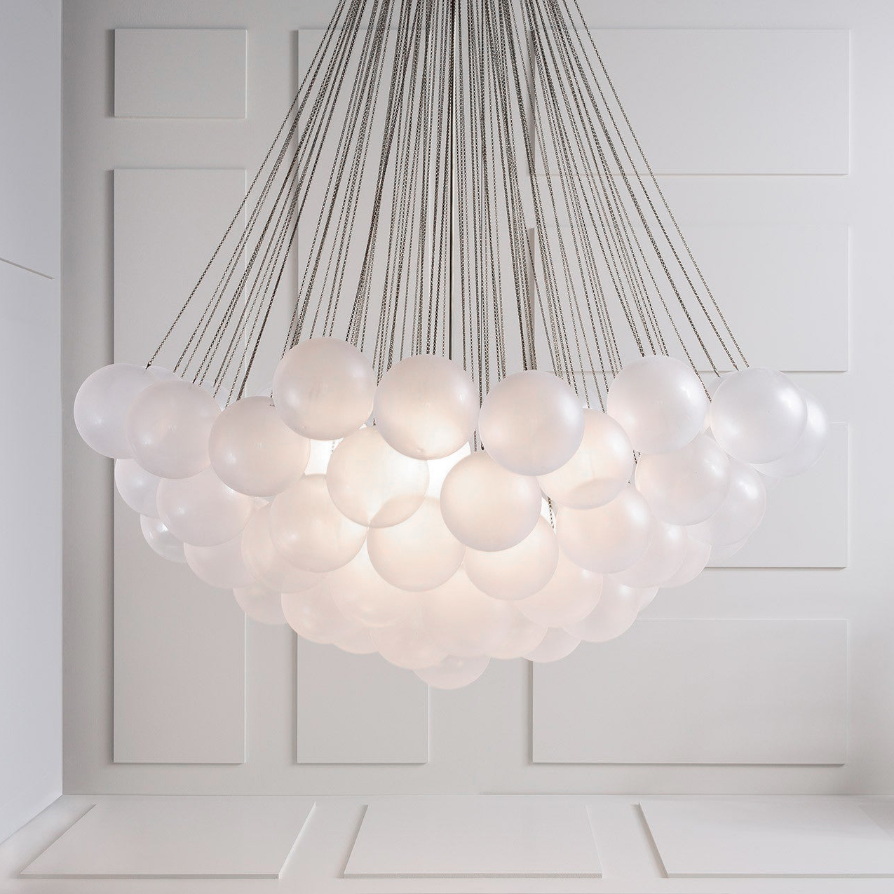 Aloralo Globe Chandelier