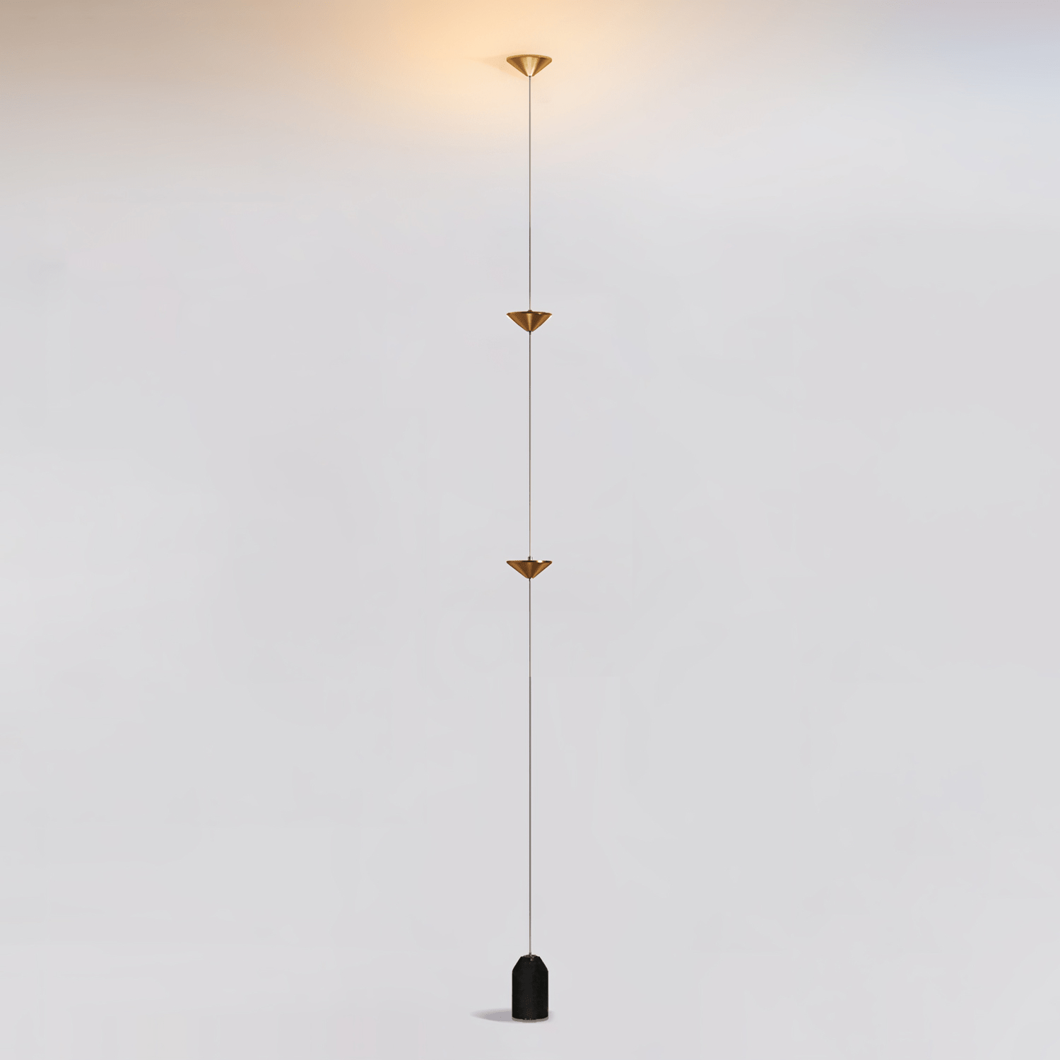 Alirya Cone Floor To Ceiling Lamp