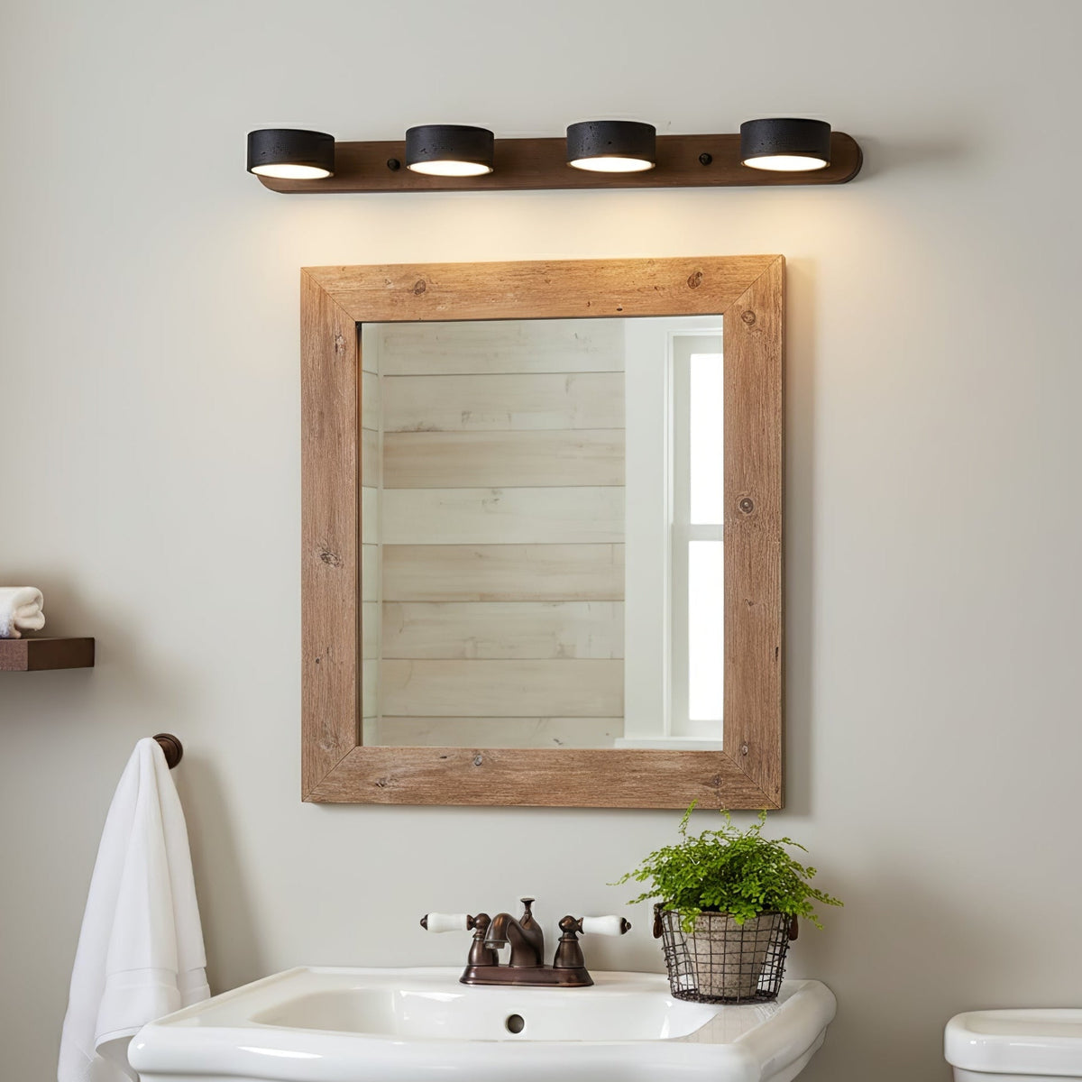 Samer Wall Light
