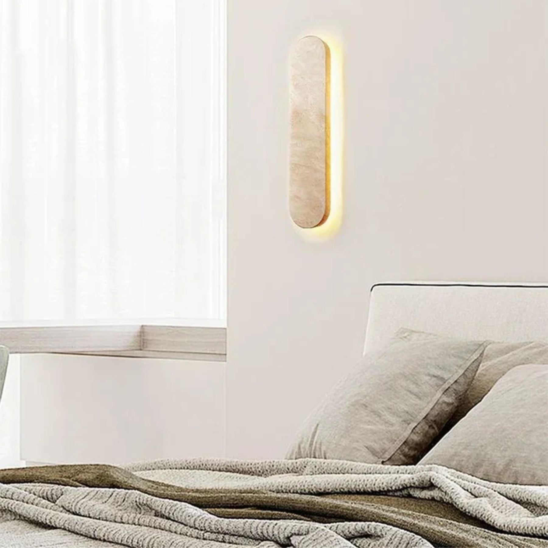 Veliroy Wall Light