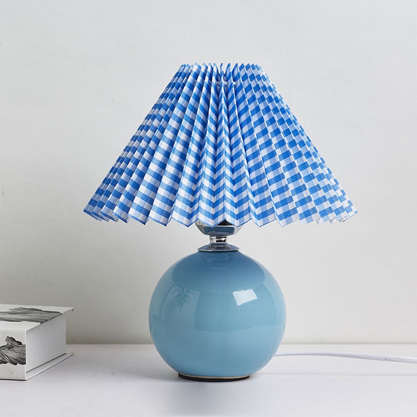 Arsellea Vintage Table Lamp