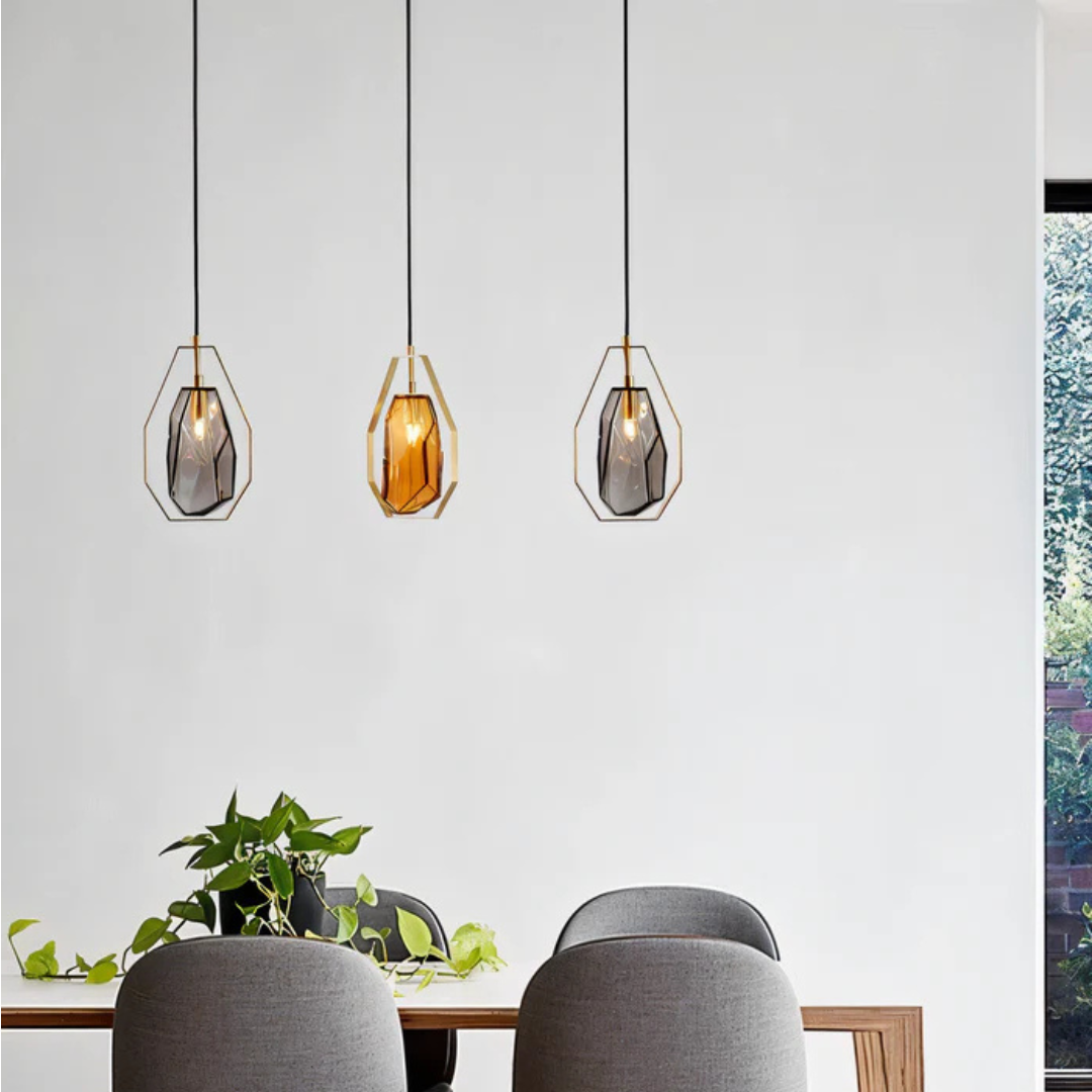 Kyrstone Pendant Light