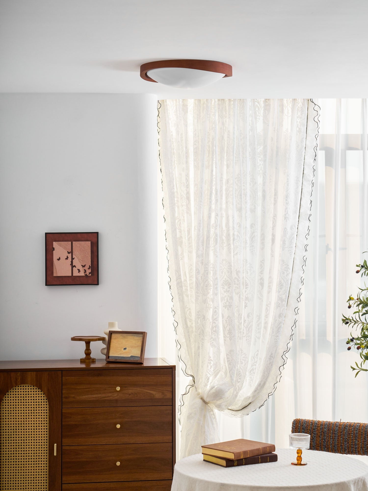 Almeliel Round Ceiling Light