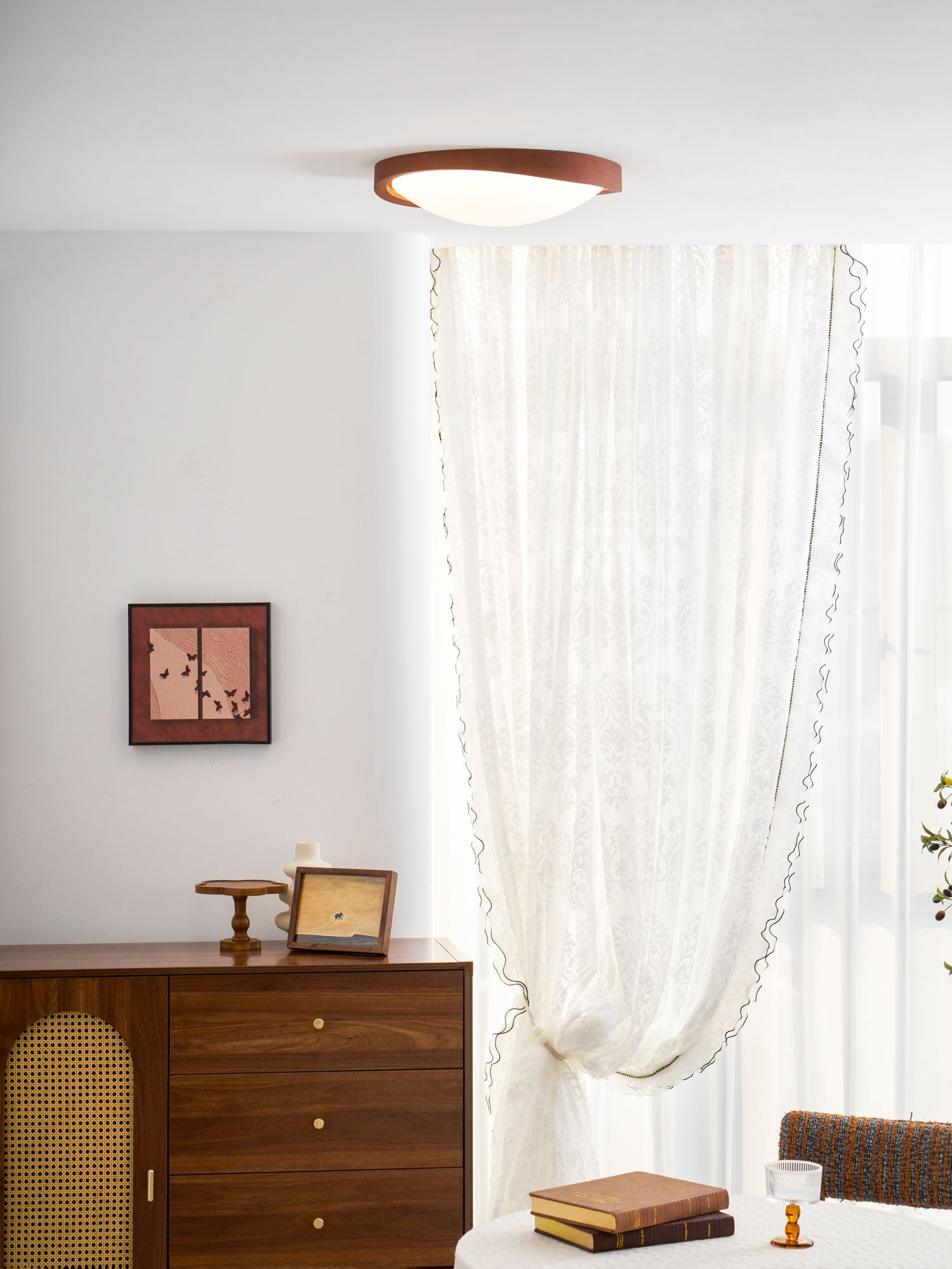 Almeliel Round Ceiling Light