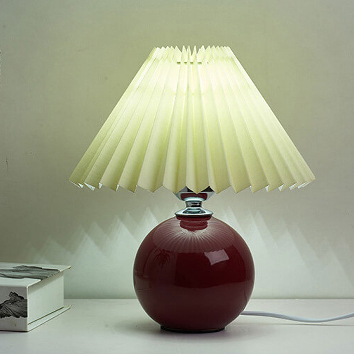 Arsellea Vintage Table Lamp
