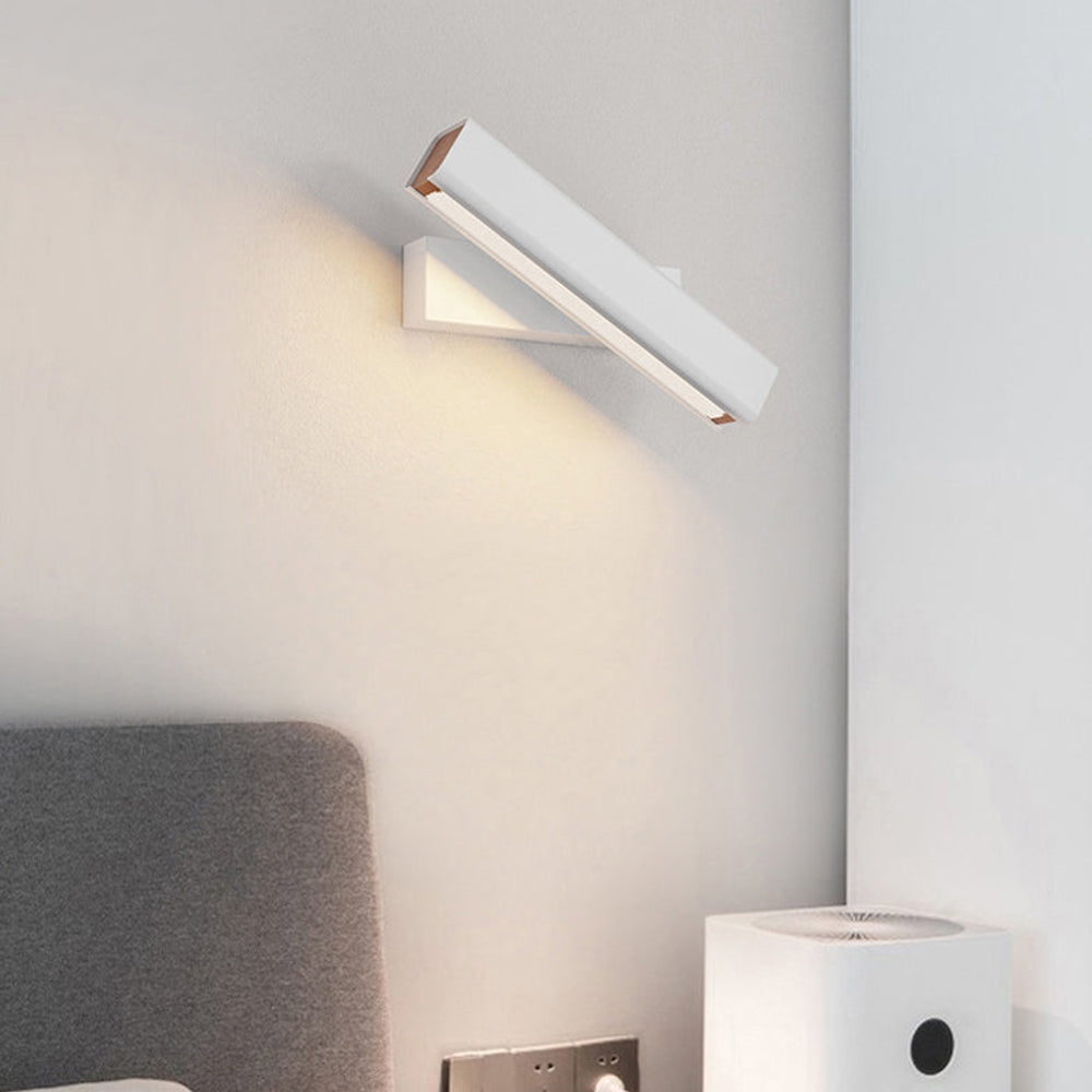 Curnas Wall Light