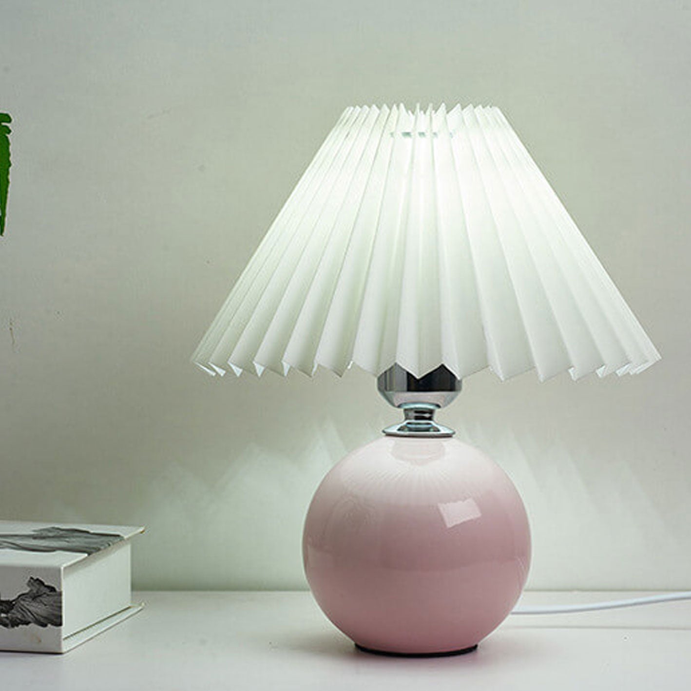 Arsellea Vintage Table Lamp