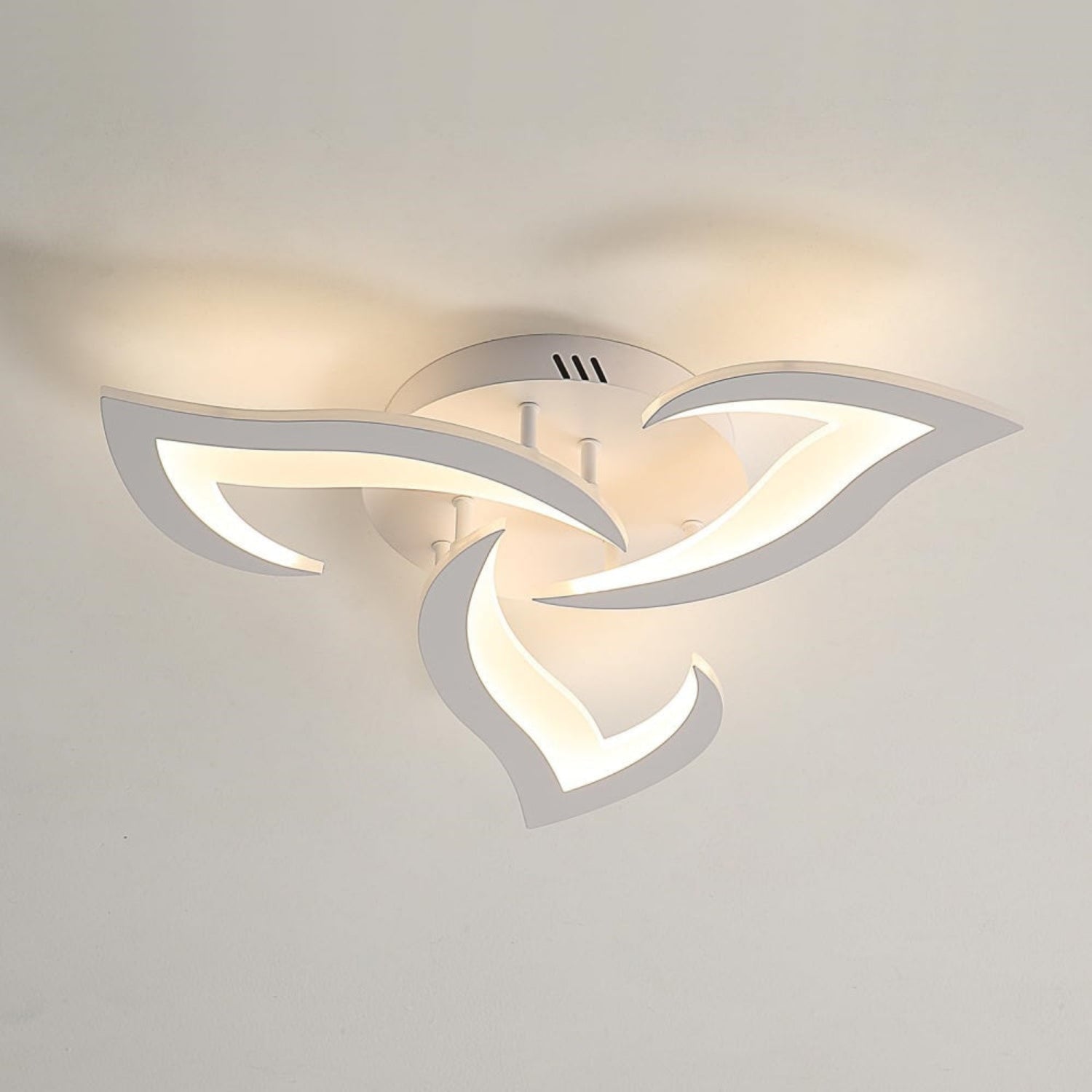 Lomesca Flower Ceiling Light