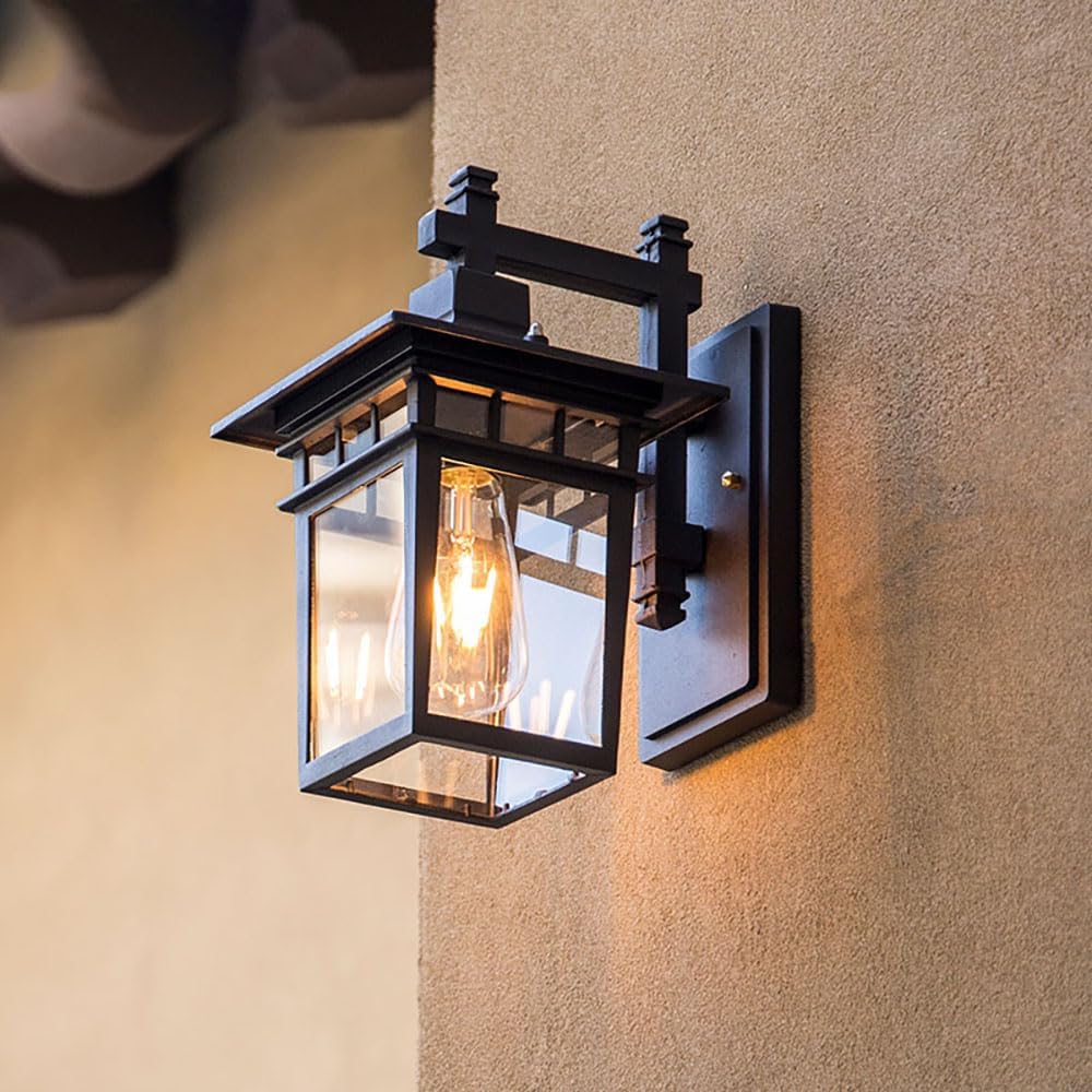 Kwadris Outdoor Lantern Wall Light