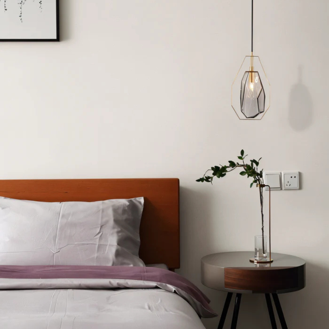 Kyrstone Pendant Light