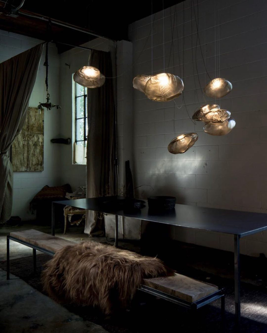 Fabel Sculptural Pendant Light