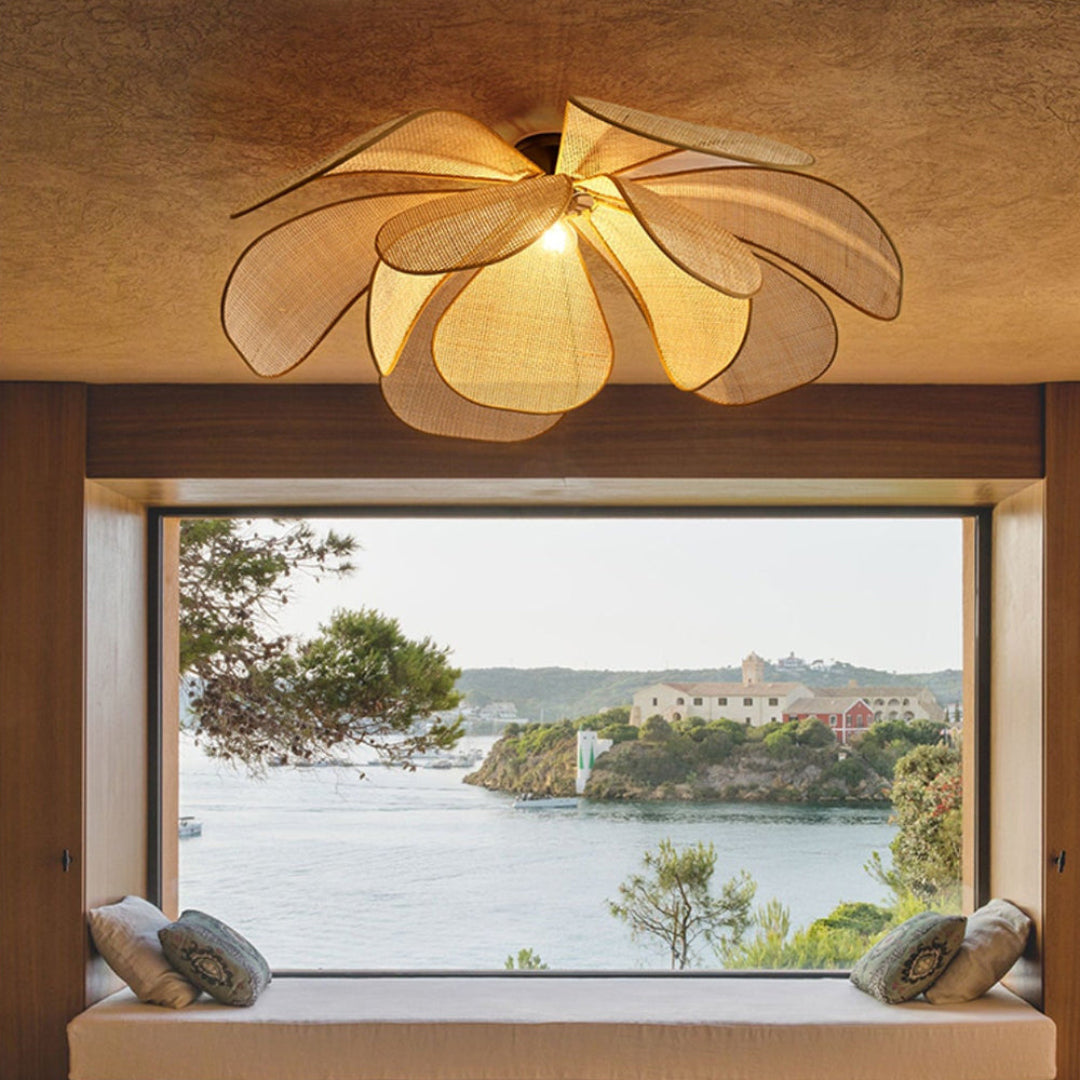 Potale Flower Pendant Light