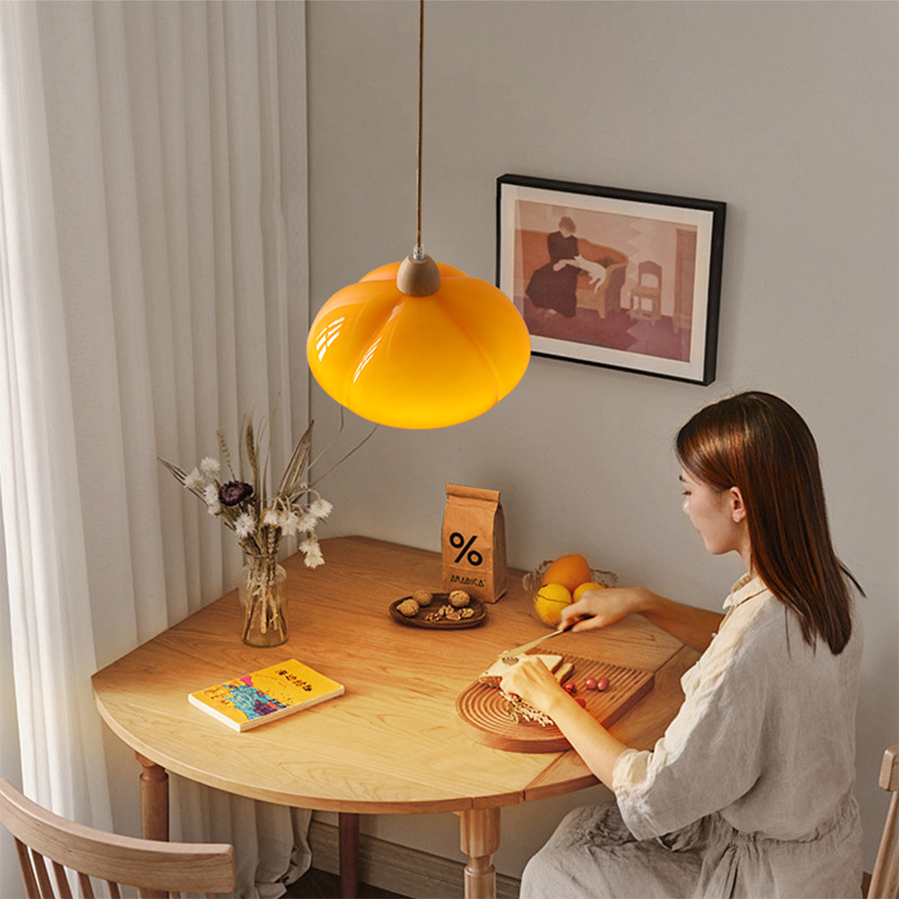 Ommy Pumpkin Pendant Light