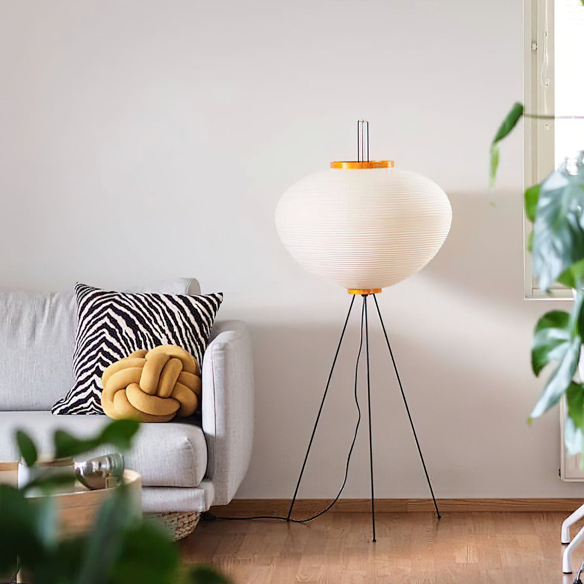 Alellan Sculptural Floor Lamp