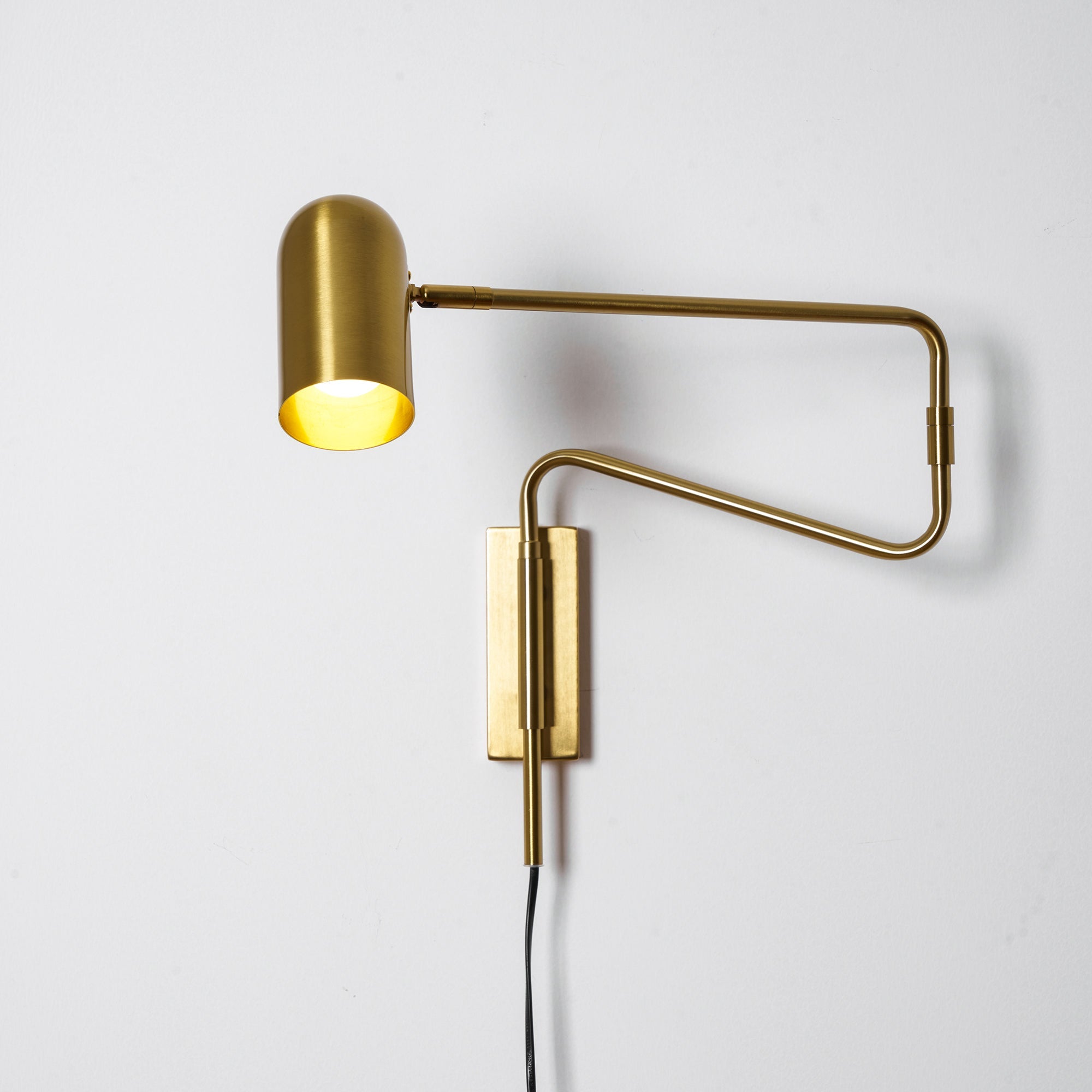 Belonix Adjustable Wall Light