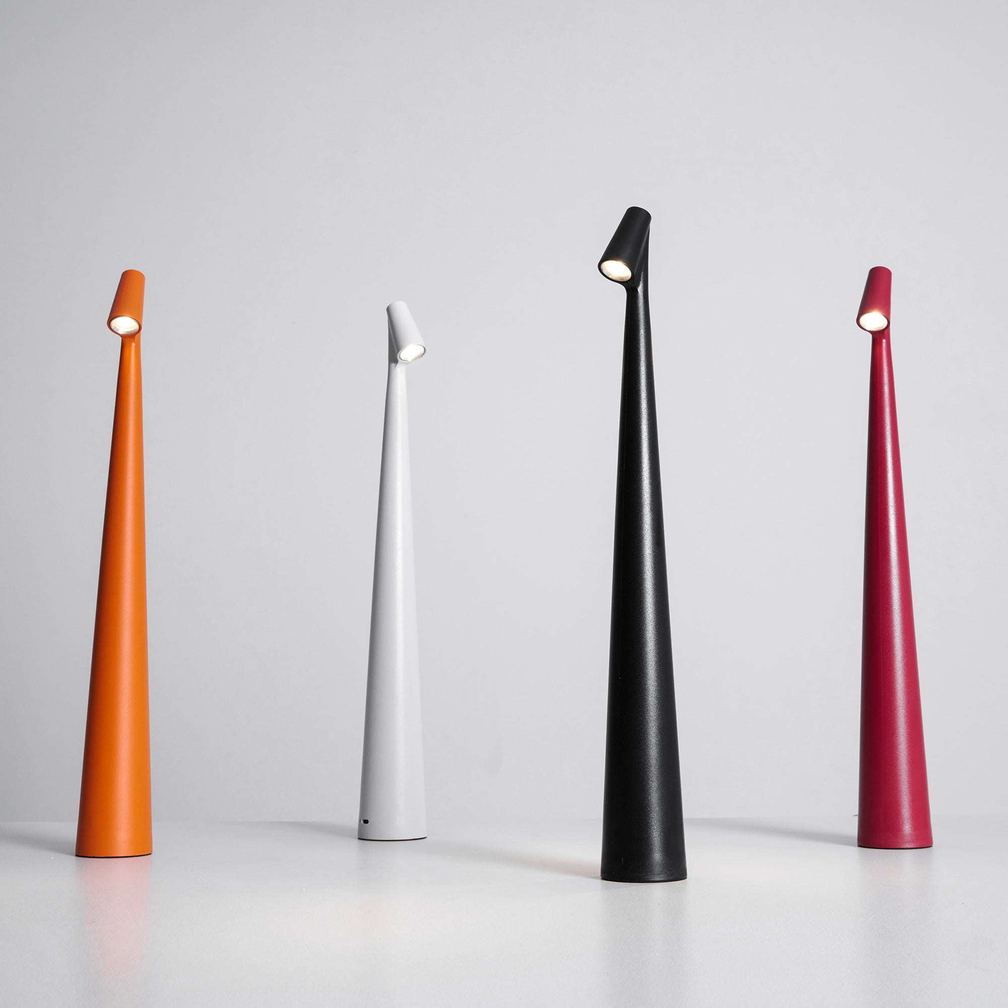 Avaro Table Lamp