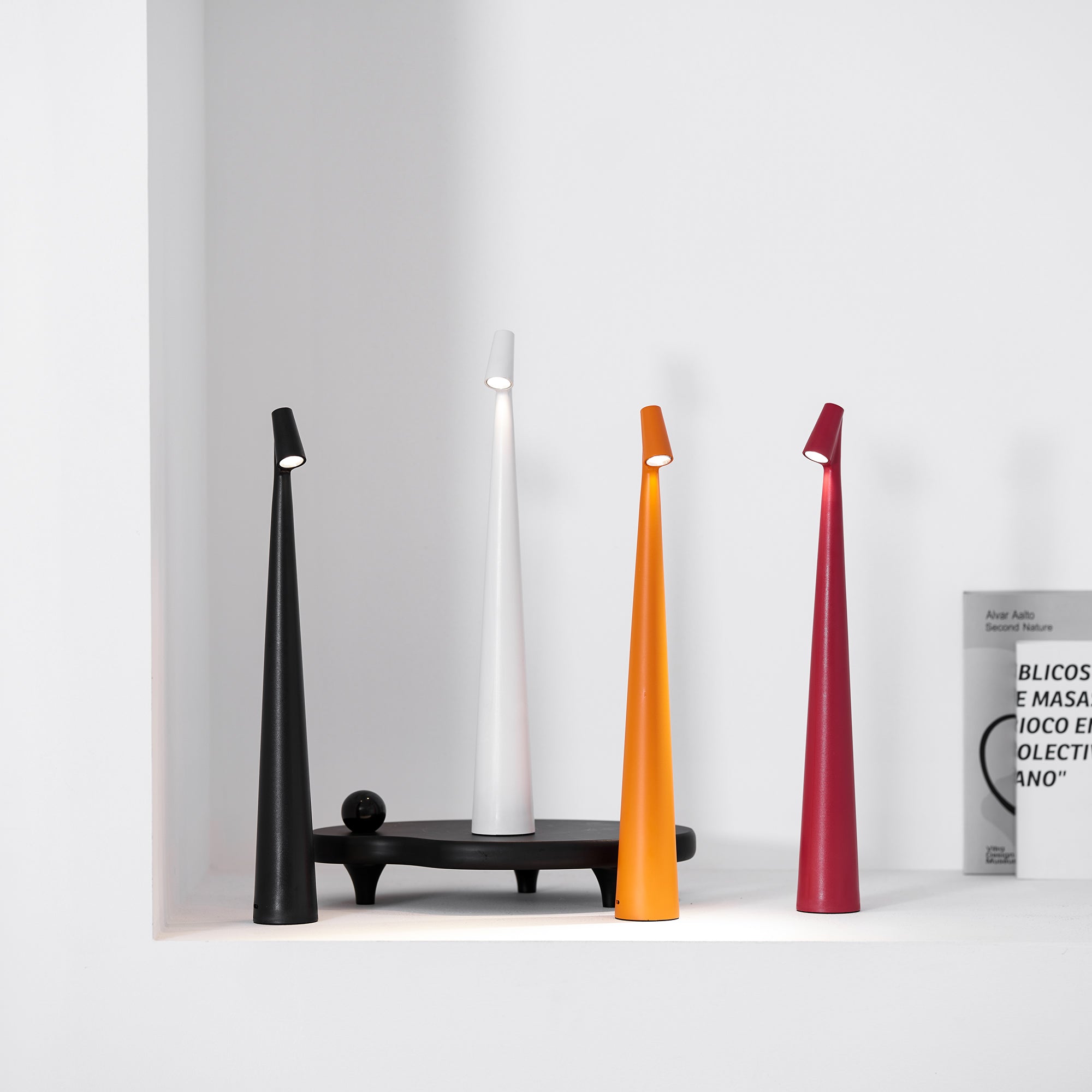 Avaro Table Lamp