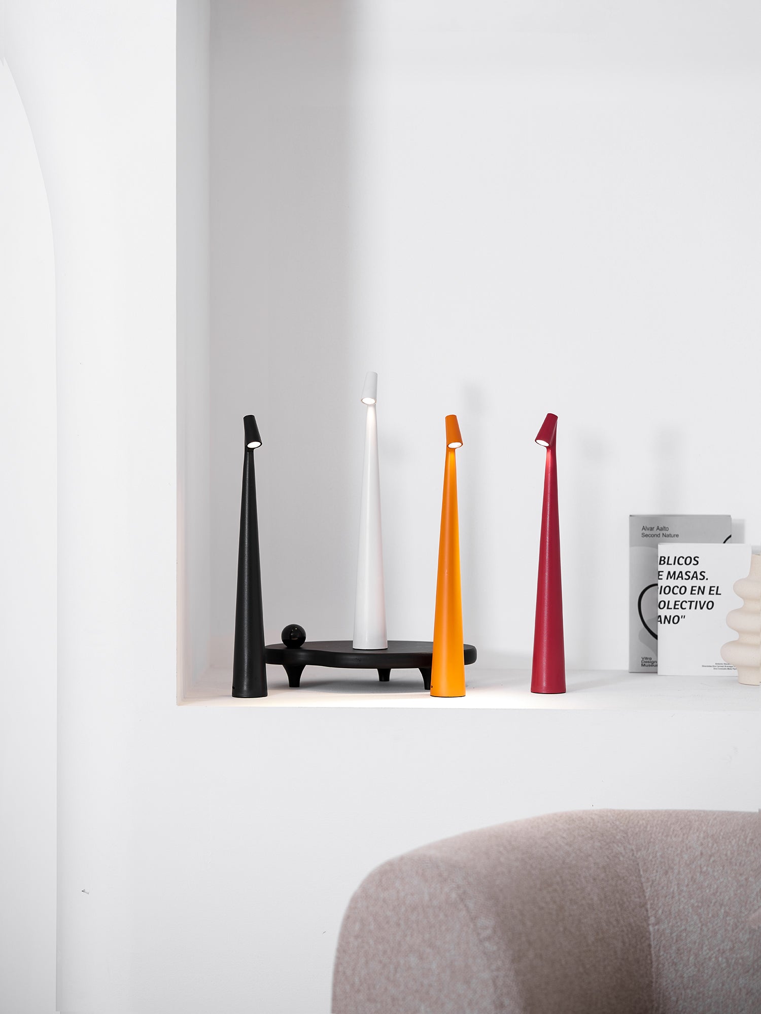Avaro Table Lamp
