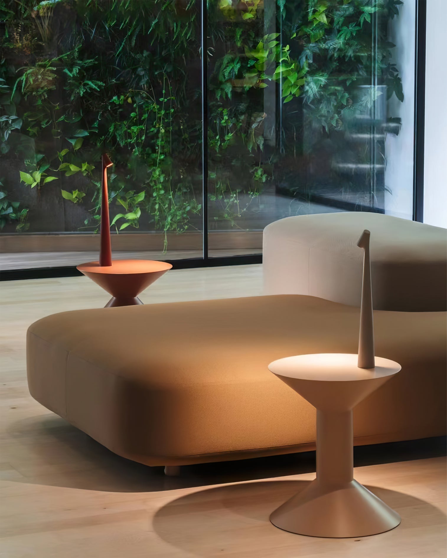 Avaro Table Lamp