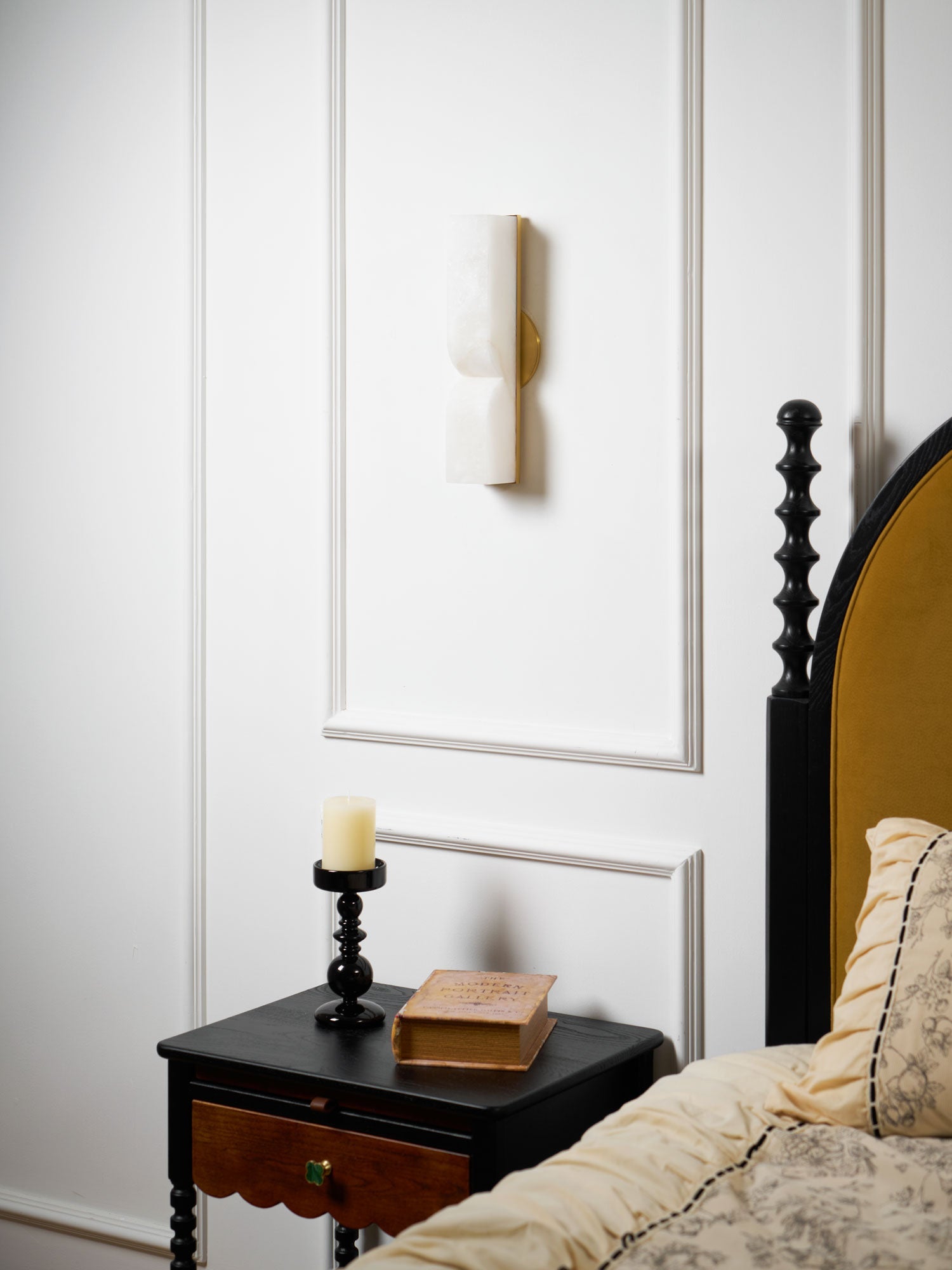 Soroza Alabaster Wall Light