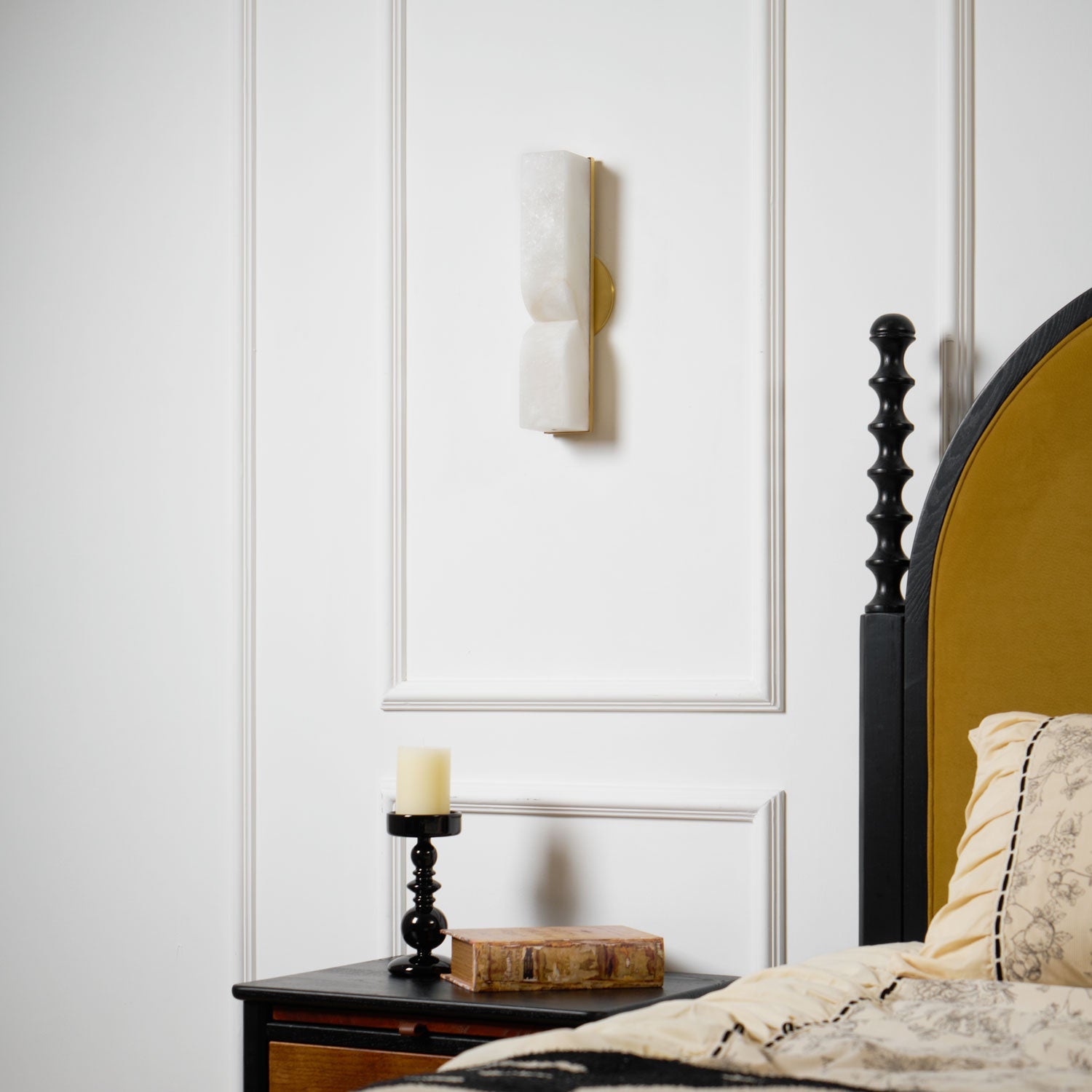 Soroza Alabaster Wall Light