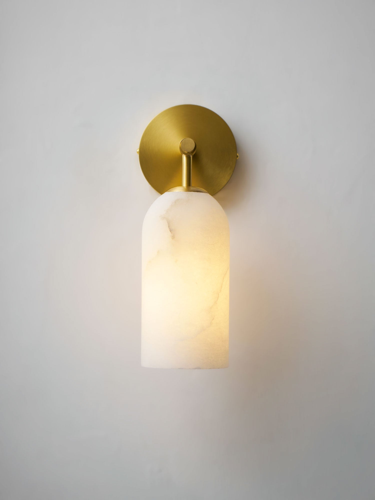 Hadeno Alabaster Wall Light