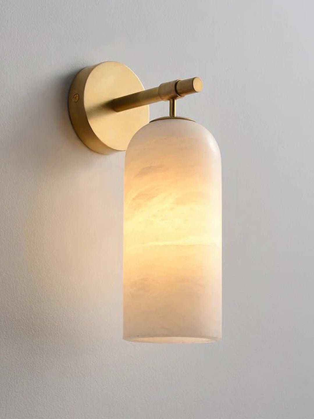 Hadeno Alabaster Wall Light