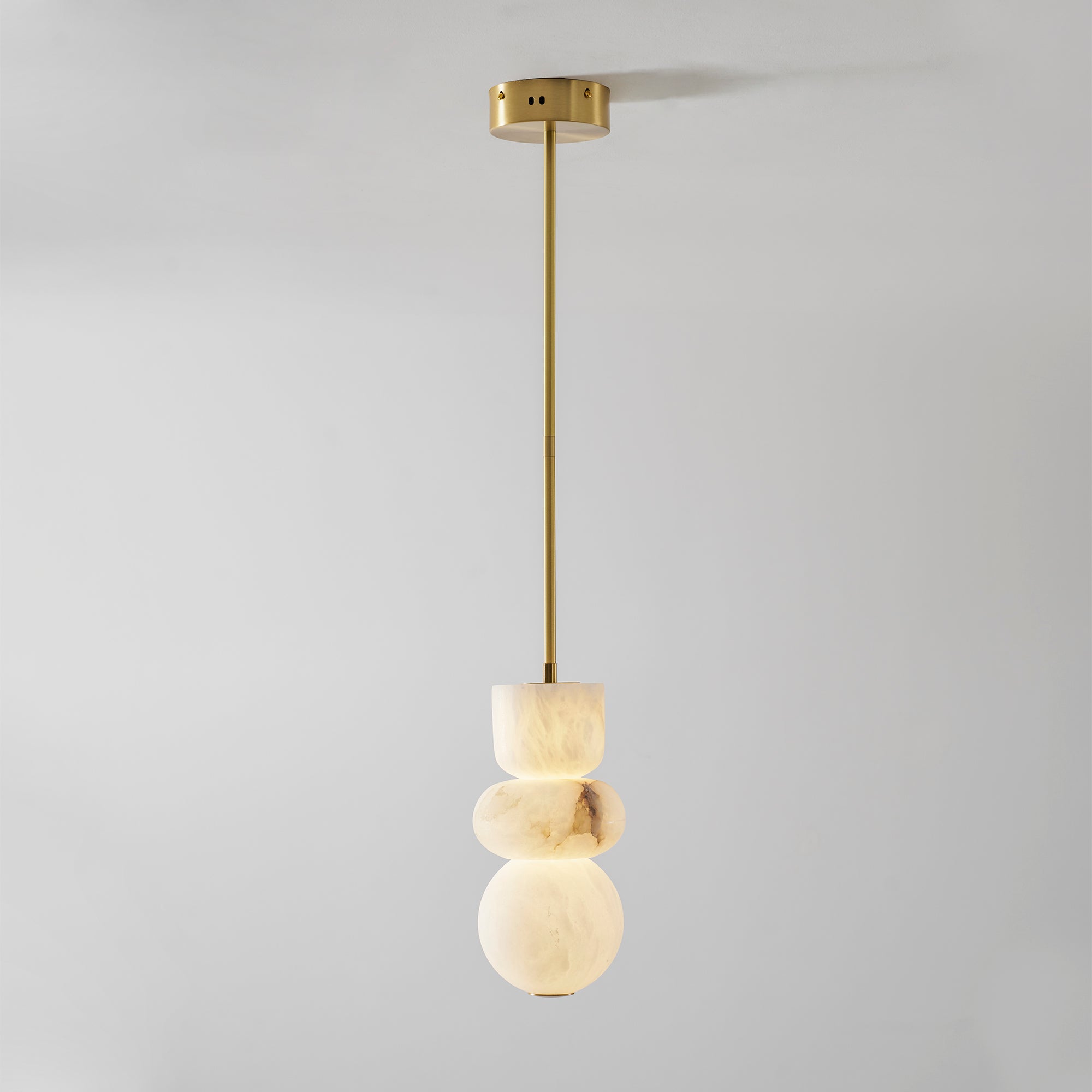 Bealiovo Totem Pendant Light