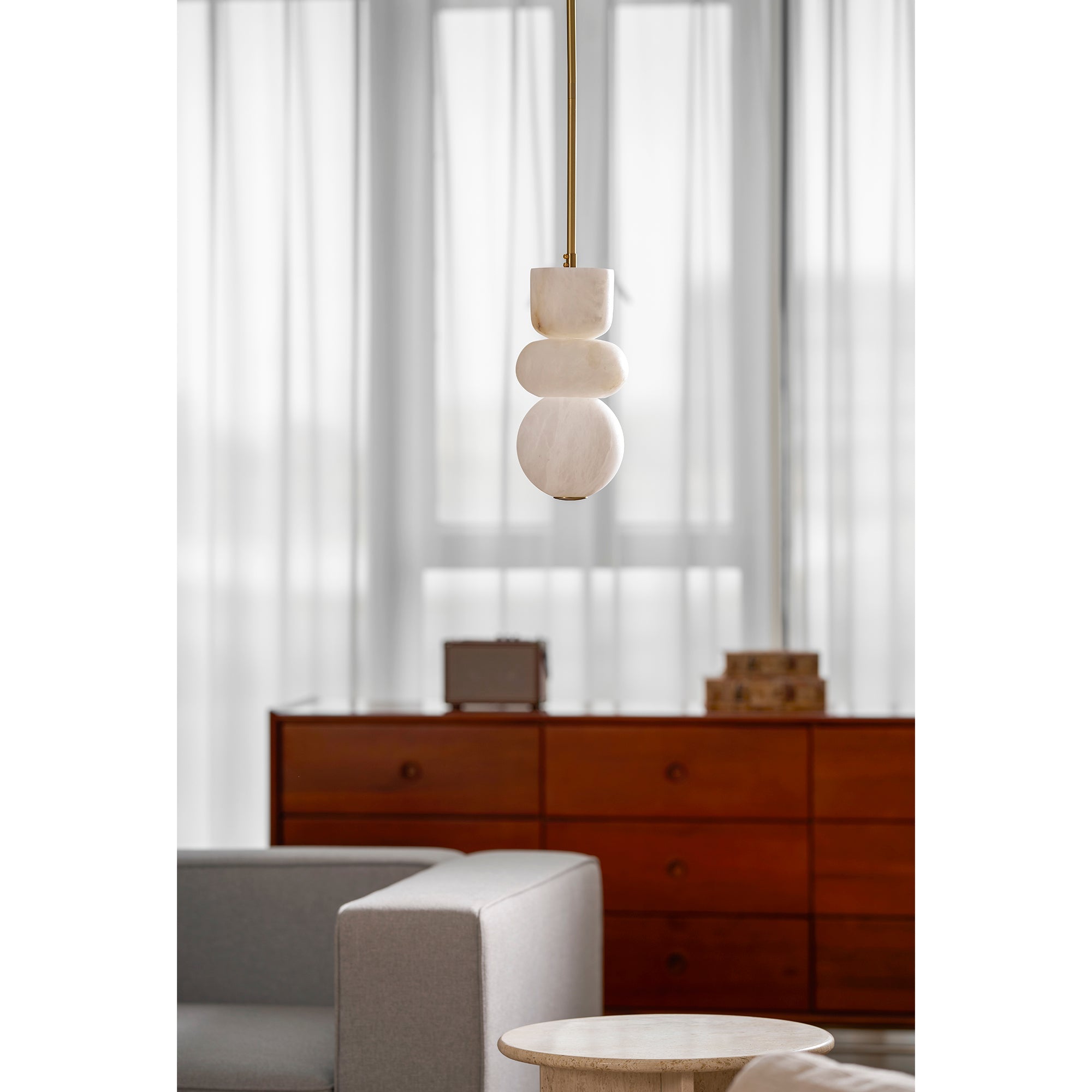 Bealiovo Totem Pendant Light
