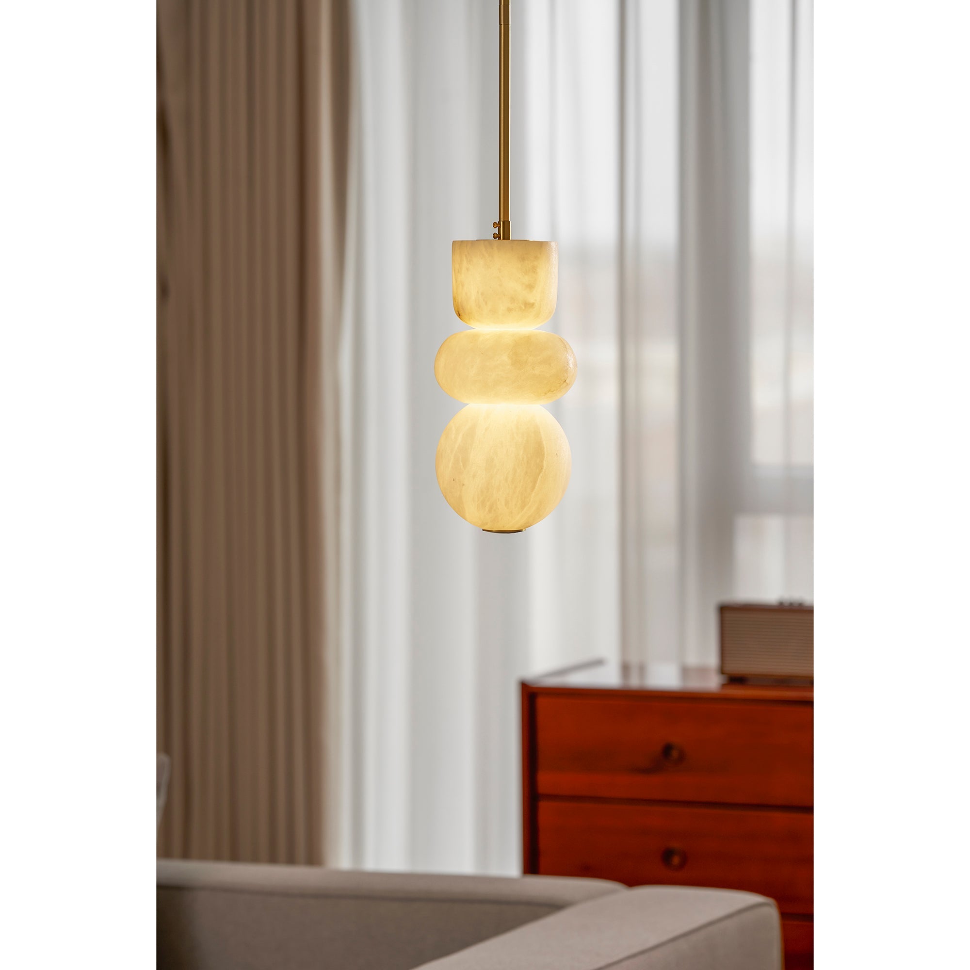 Bealiovo Totem Pendant Light