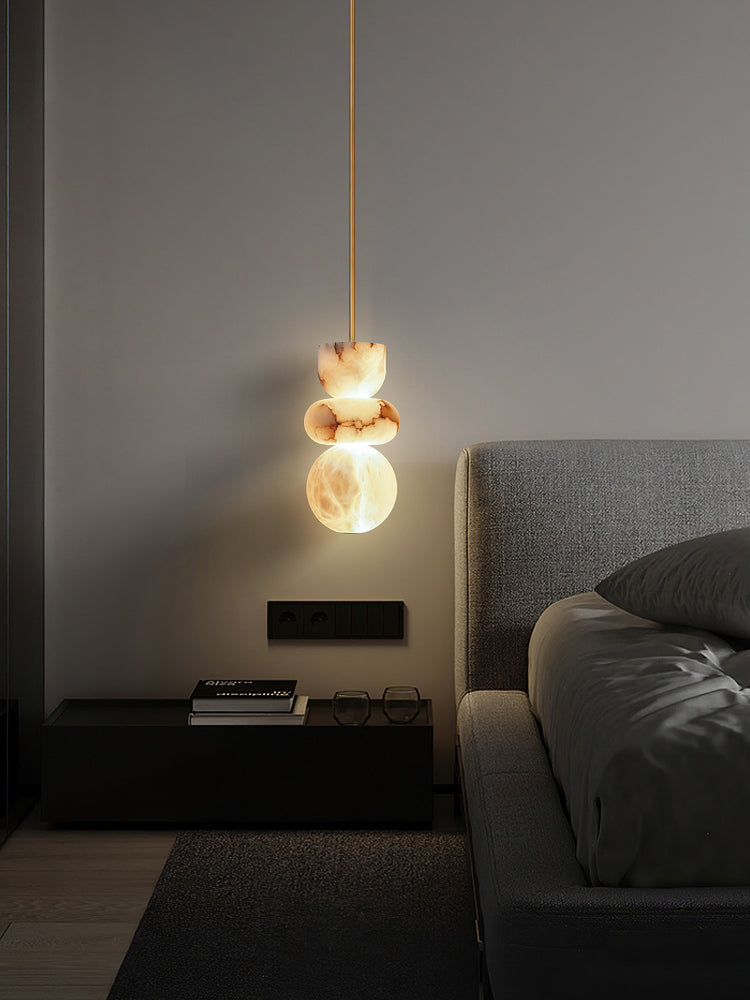 Bealiovo Totem Pendant Light