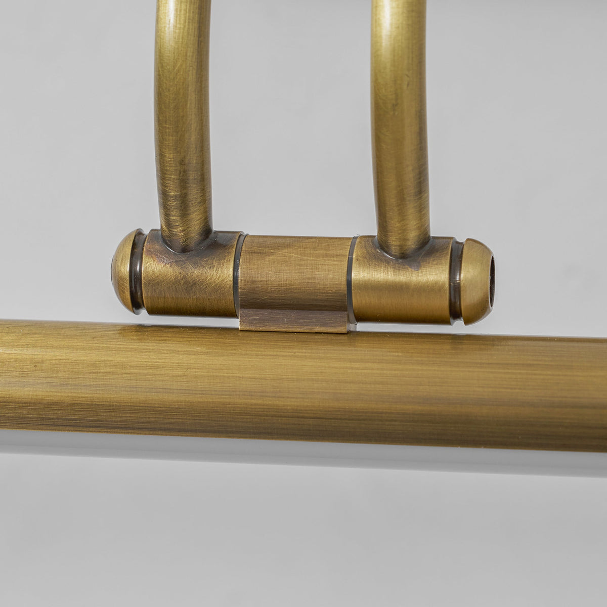 Moxero Linear Wall Light