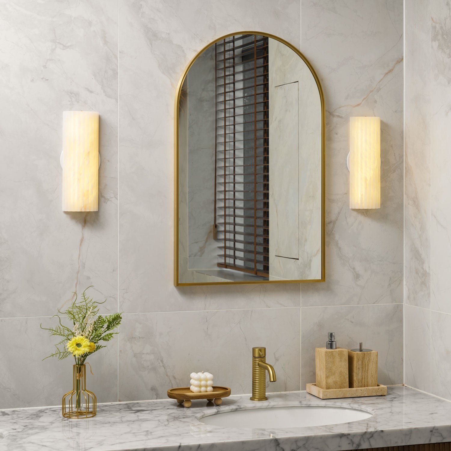 Arralna Alabaster Wall Light