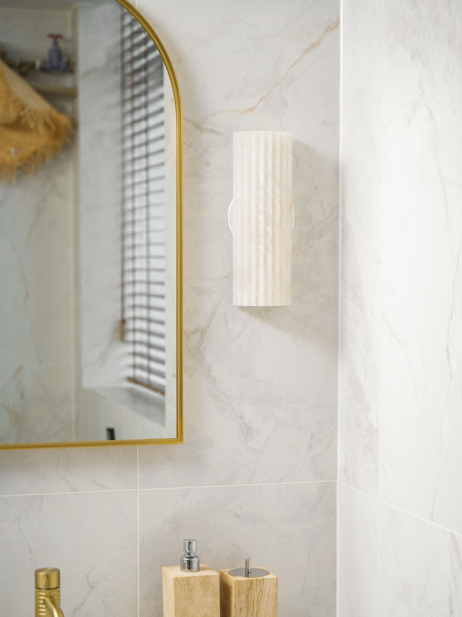 Arralna Alabaster Wall Light