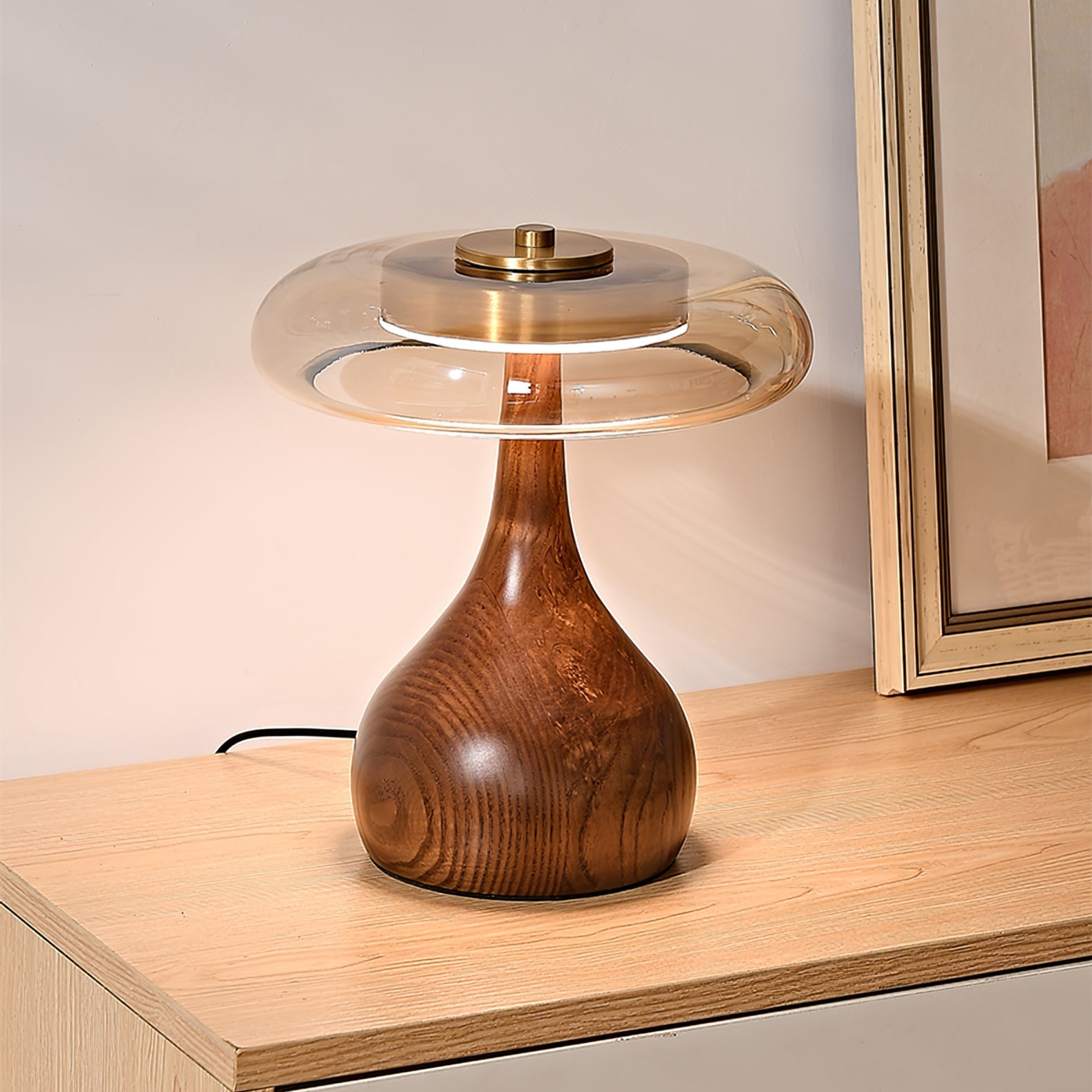 Aravorin Table Lamp