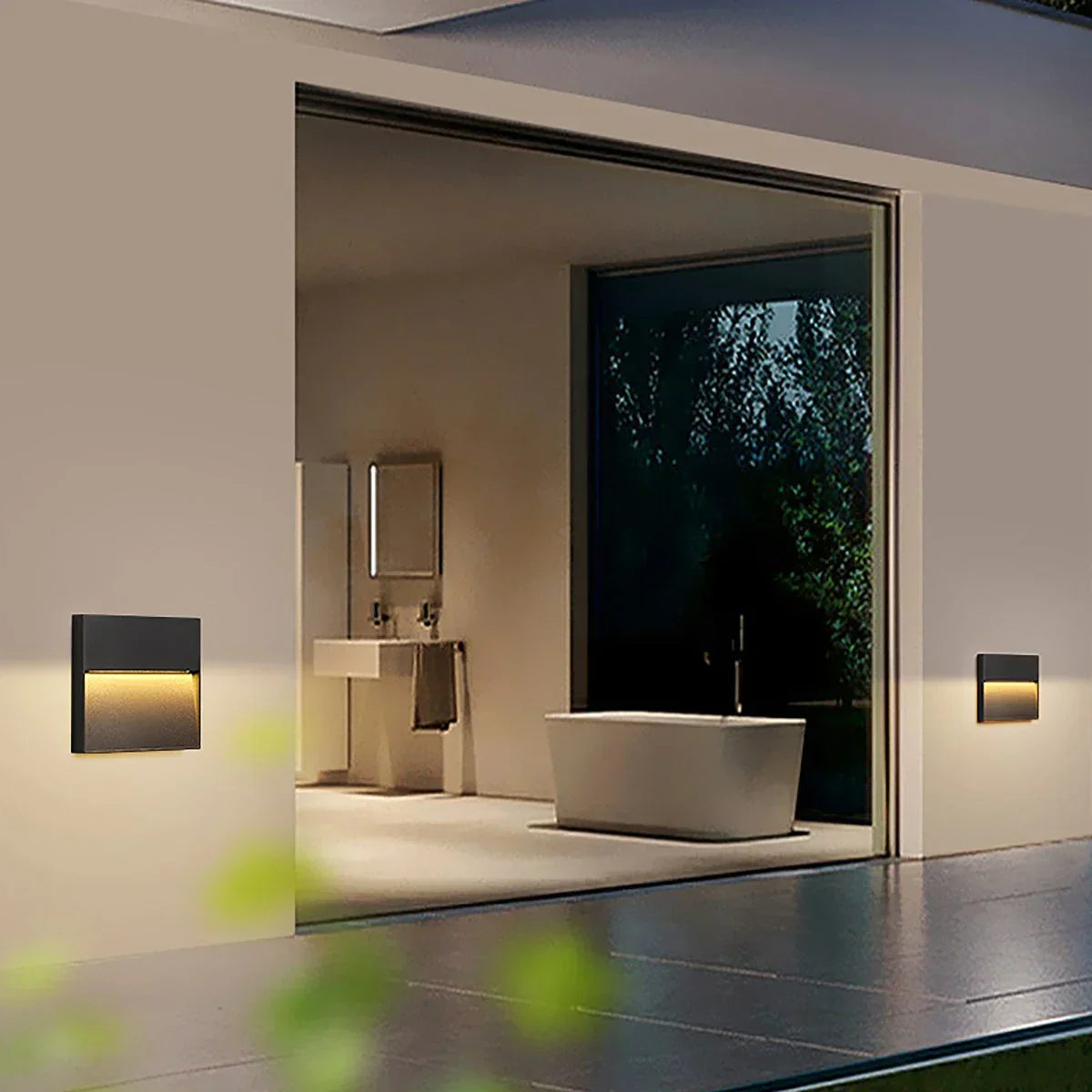 Kleni Outdoor Wall Light