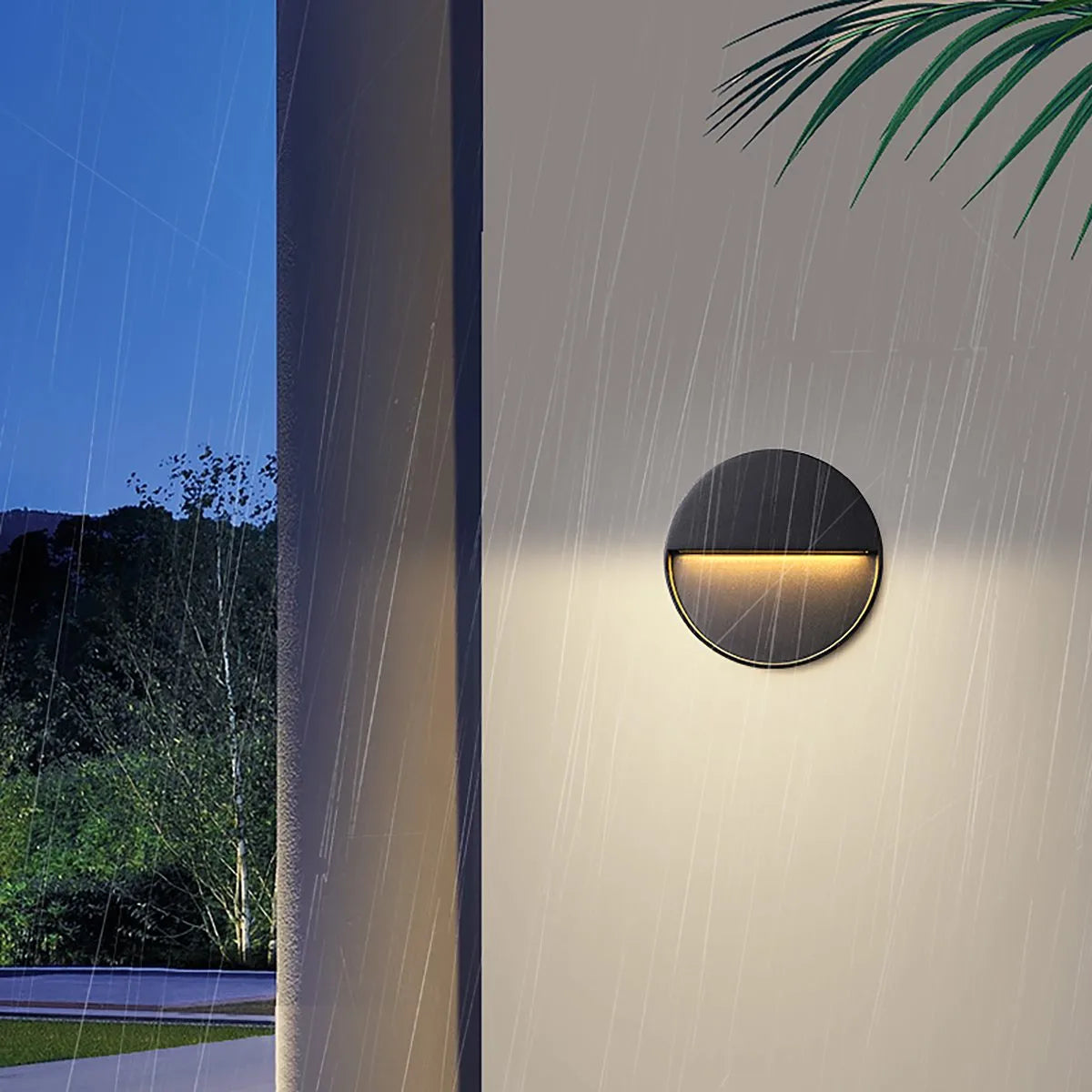 Kleni Outdoor Wall Light