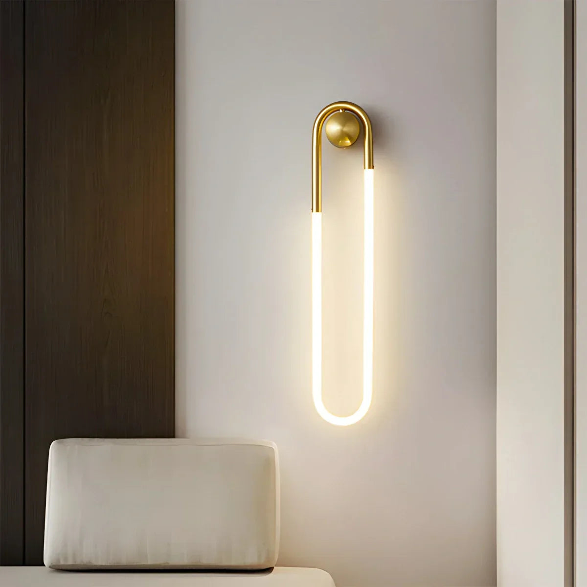 Kivonia Wall Light