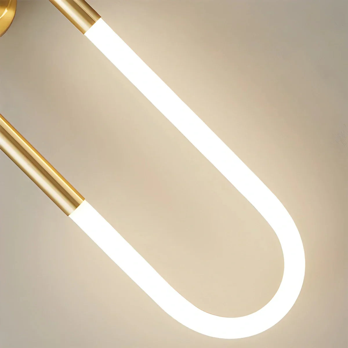Kivonia Wall Light