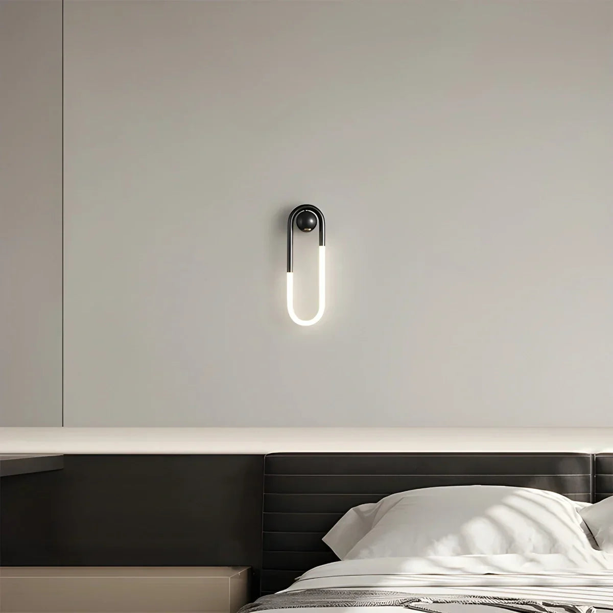 Kivonia Wall Light