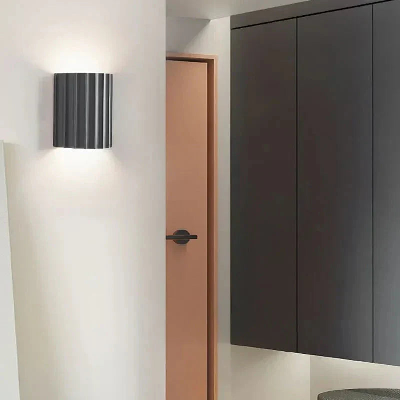 Perol Ribbed Wall Light