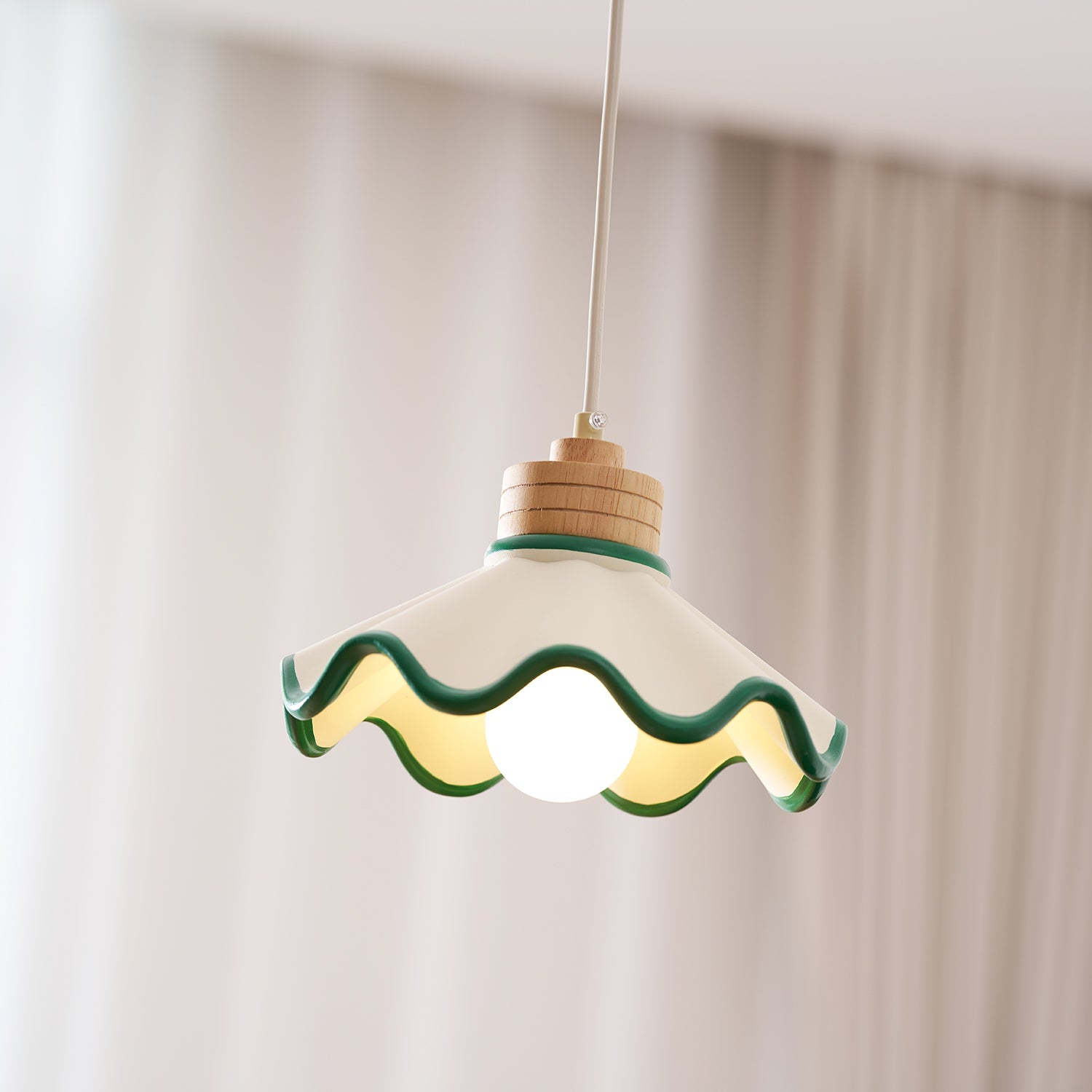 Najano Scalloped Pendant Light