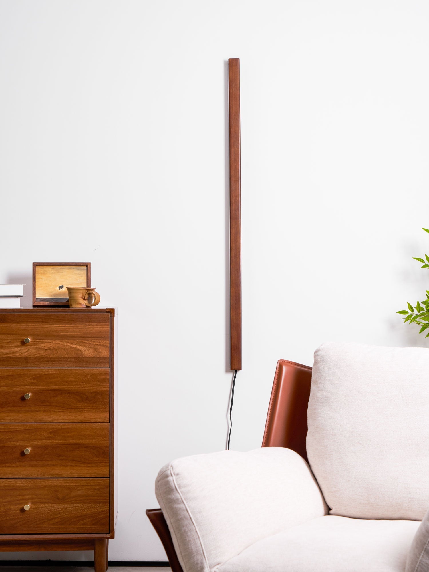 Gomeron Linear Wall Light