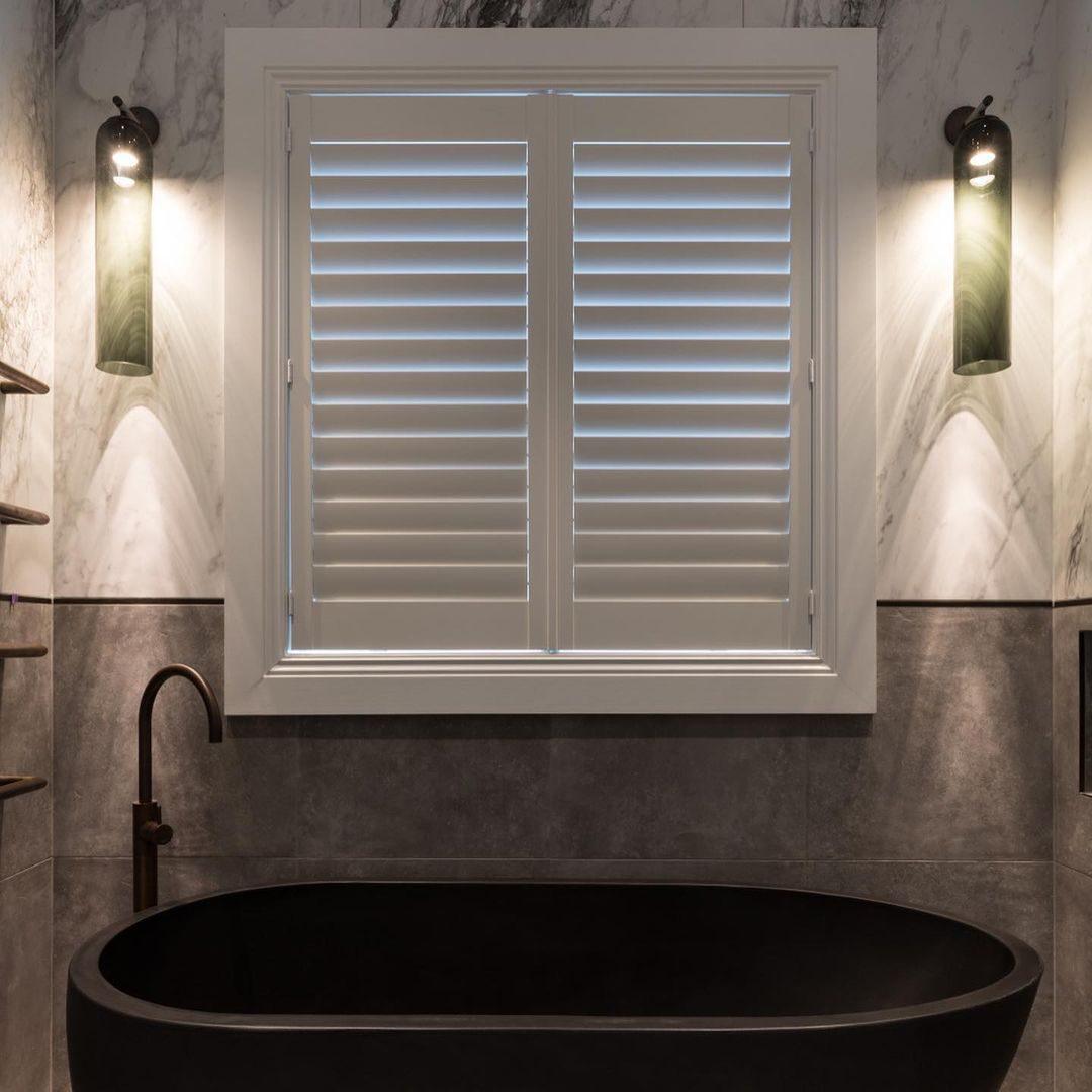 Alcalero Tube Wall Light