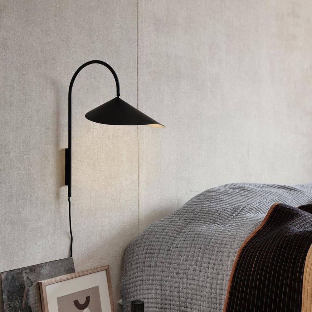 Wavalo Wall Light