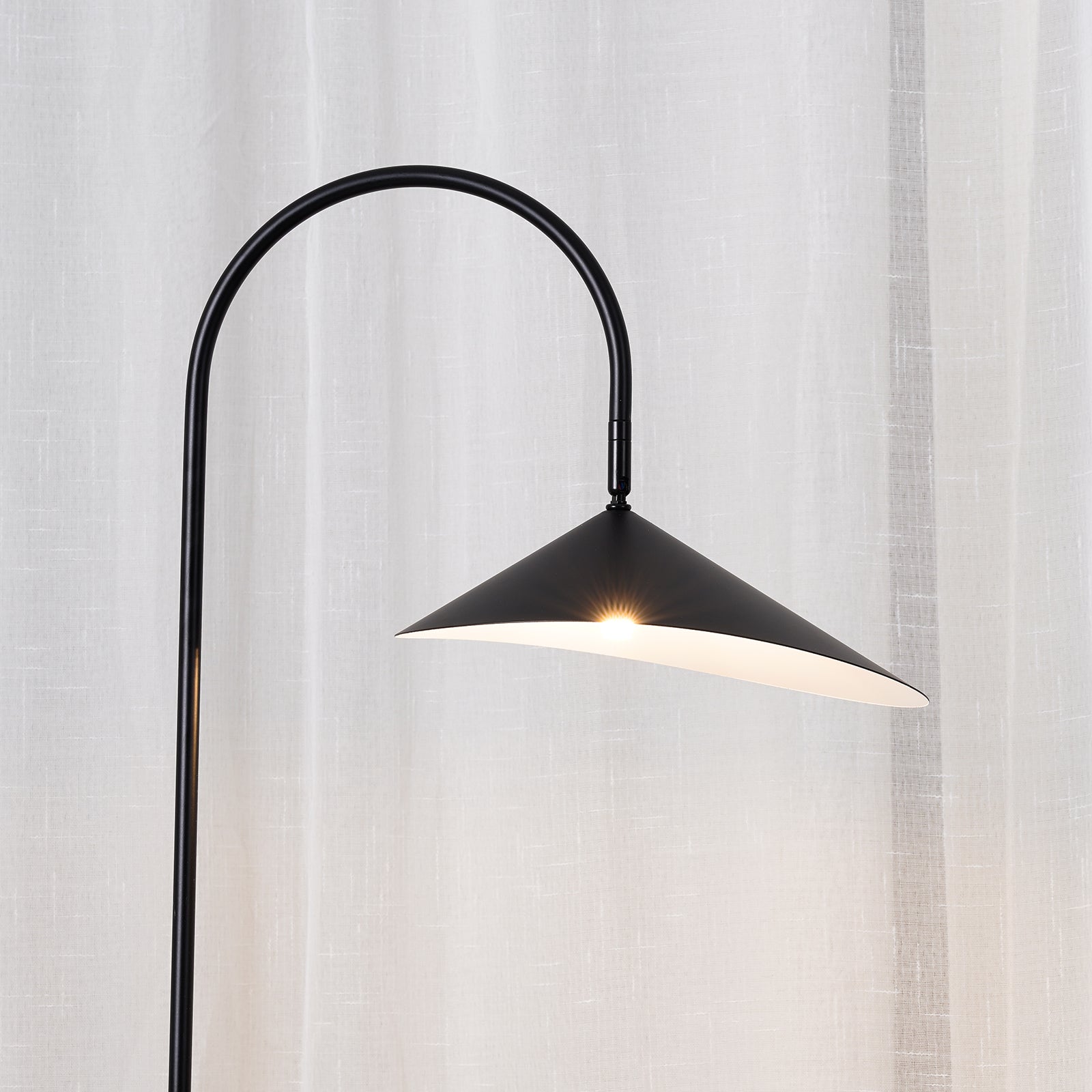 Beevira Arc Floor Lamp
