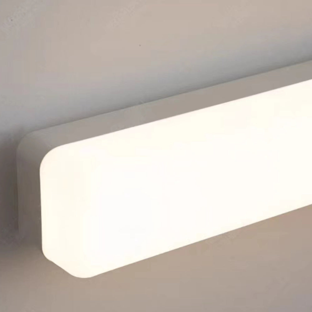 Ilinar Wall Light